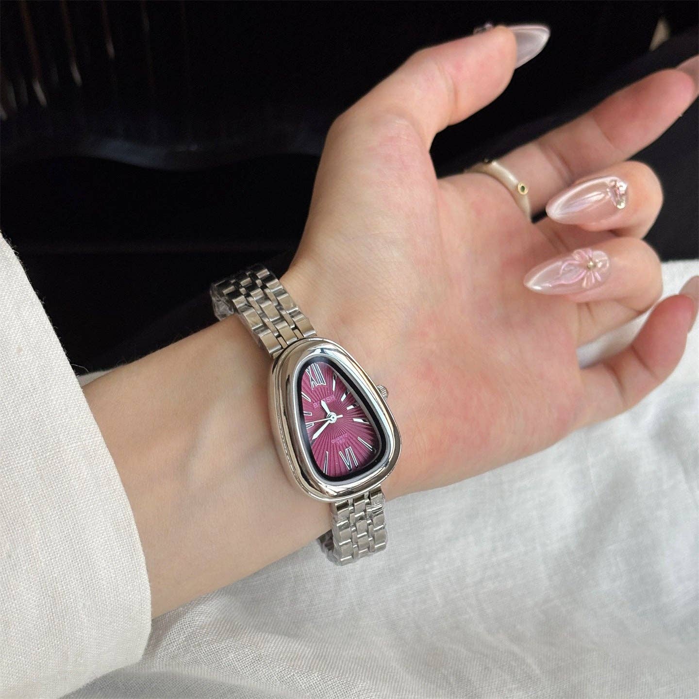 Dipped Shop - Luxury Snake Head Case Quartz Wrist Watch
