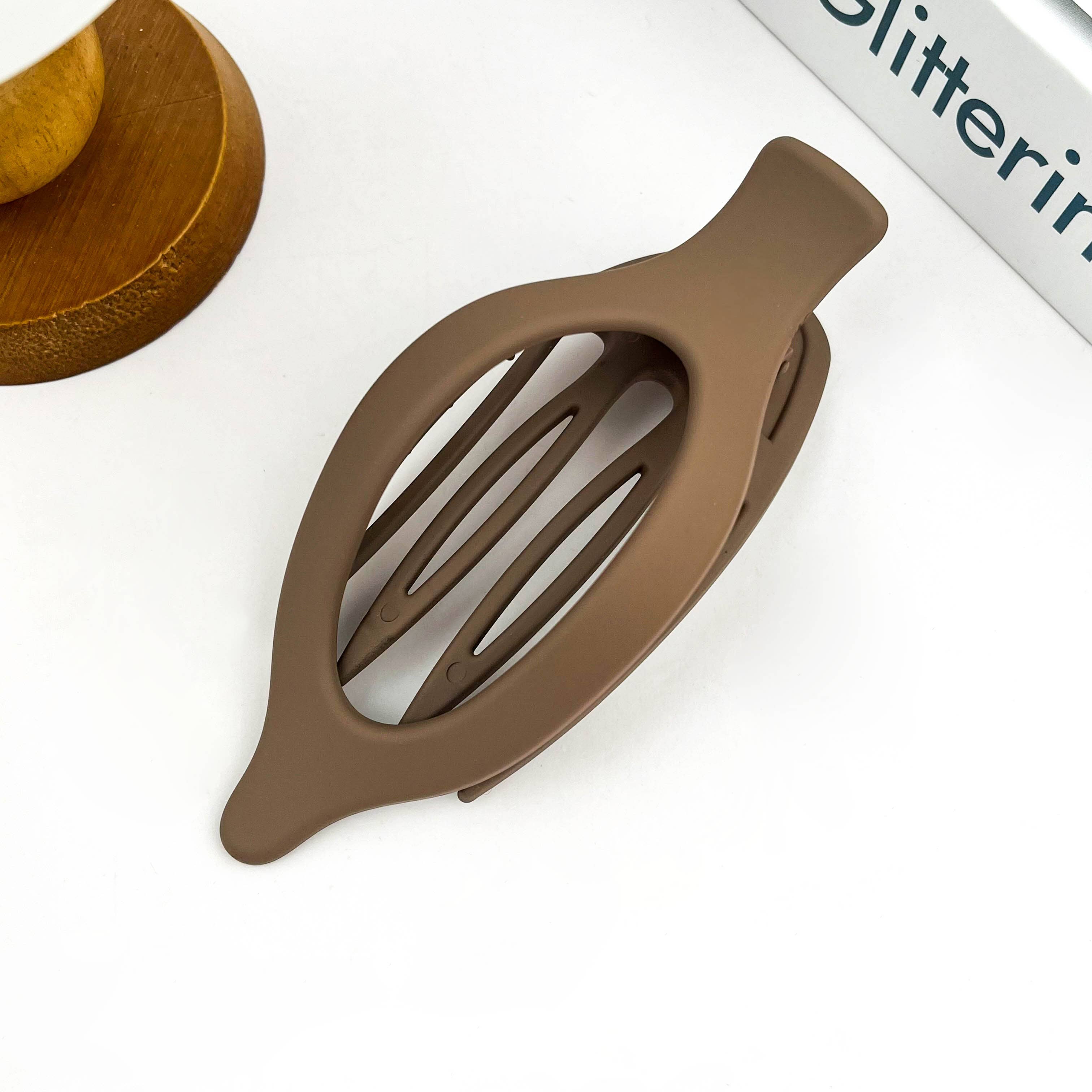 SoapElenGlen - Simple Solid Color Hair Barrette, Flat Oval Hair Clip