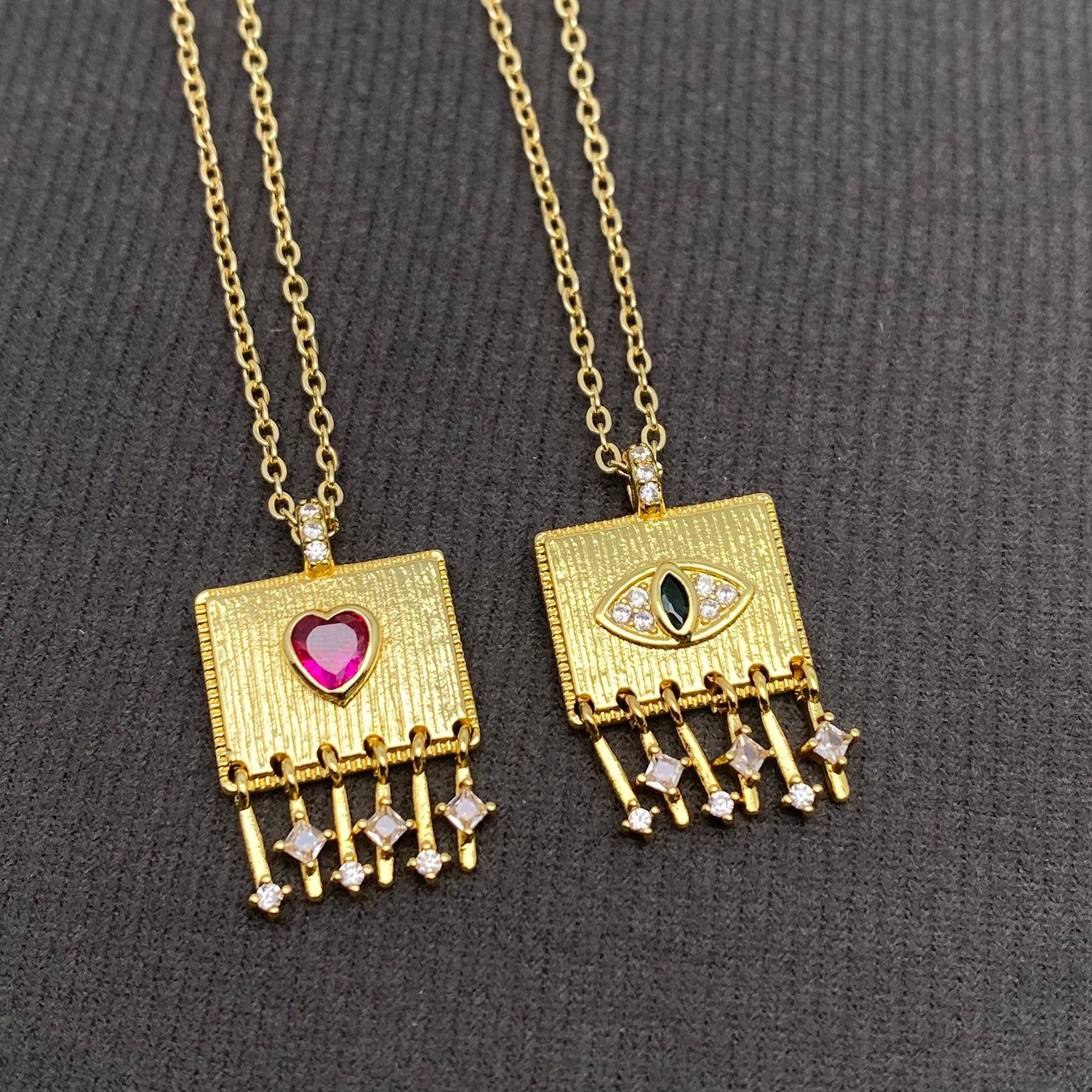 Mio Queena - Rhinestone Inlaid Heart & Eye Charm Necklace
