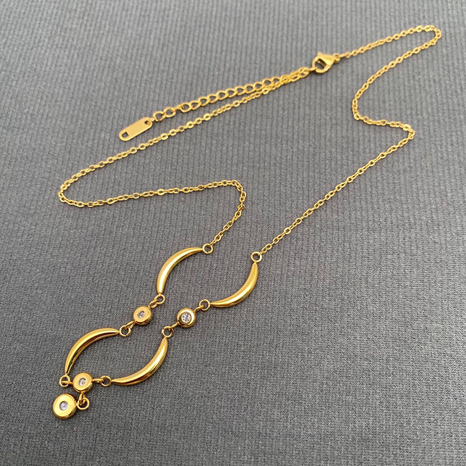 Mio Queena - Moon & Zircon Linked 18K Golden S.Steel Necklace - FGS/MS