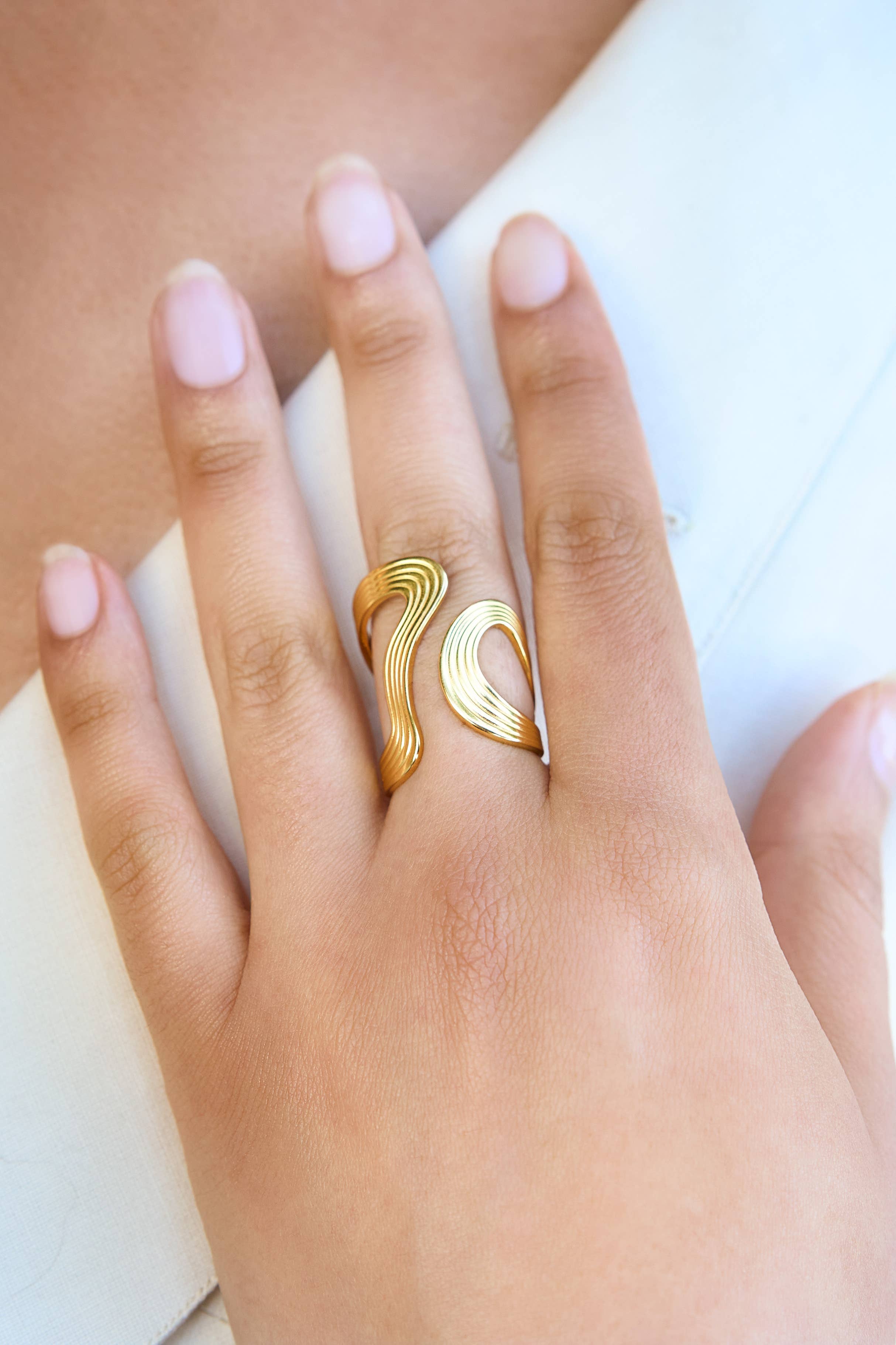 Peter and June - Opposites Attract Ring - 18K Gold Plated