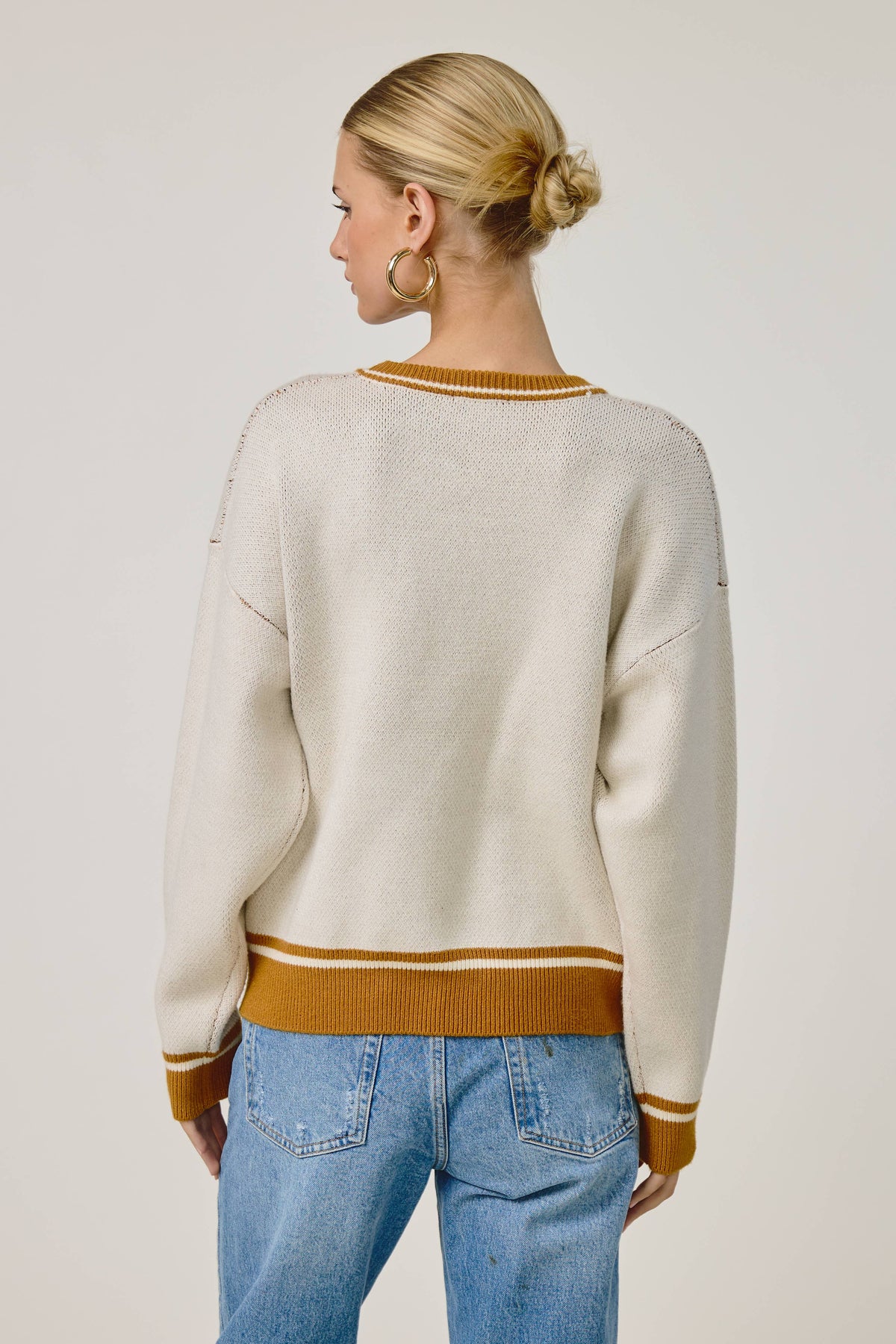 Stay Golden Dog Motif Sweater