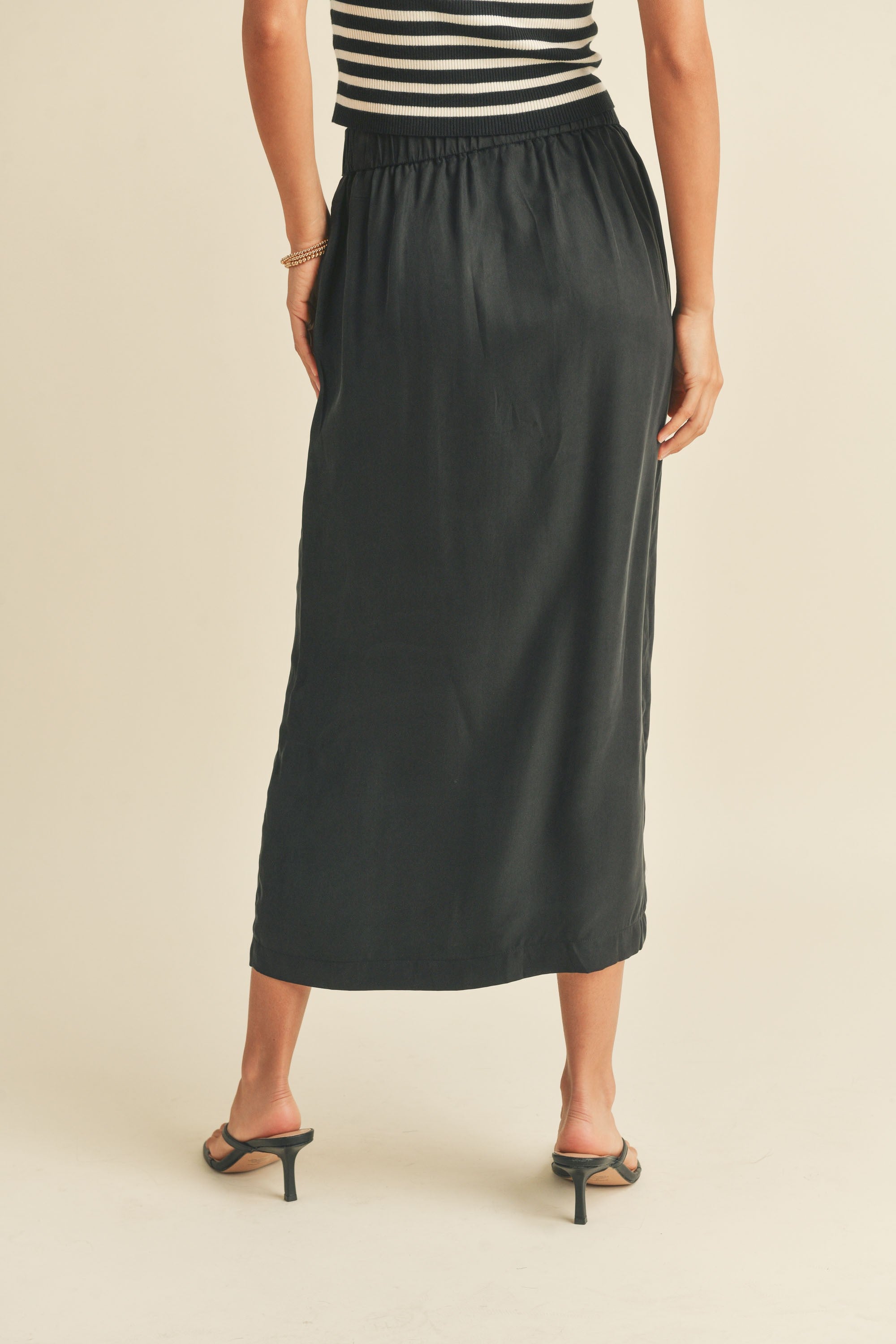 BUTTONDOWN MIDI CARGO SKIRT