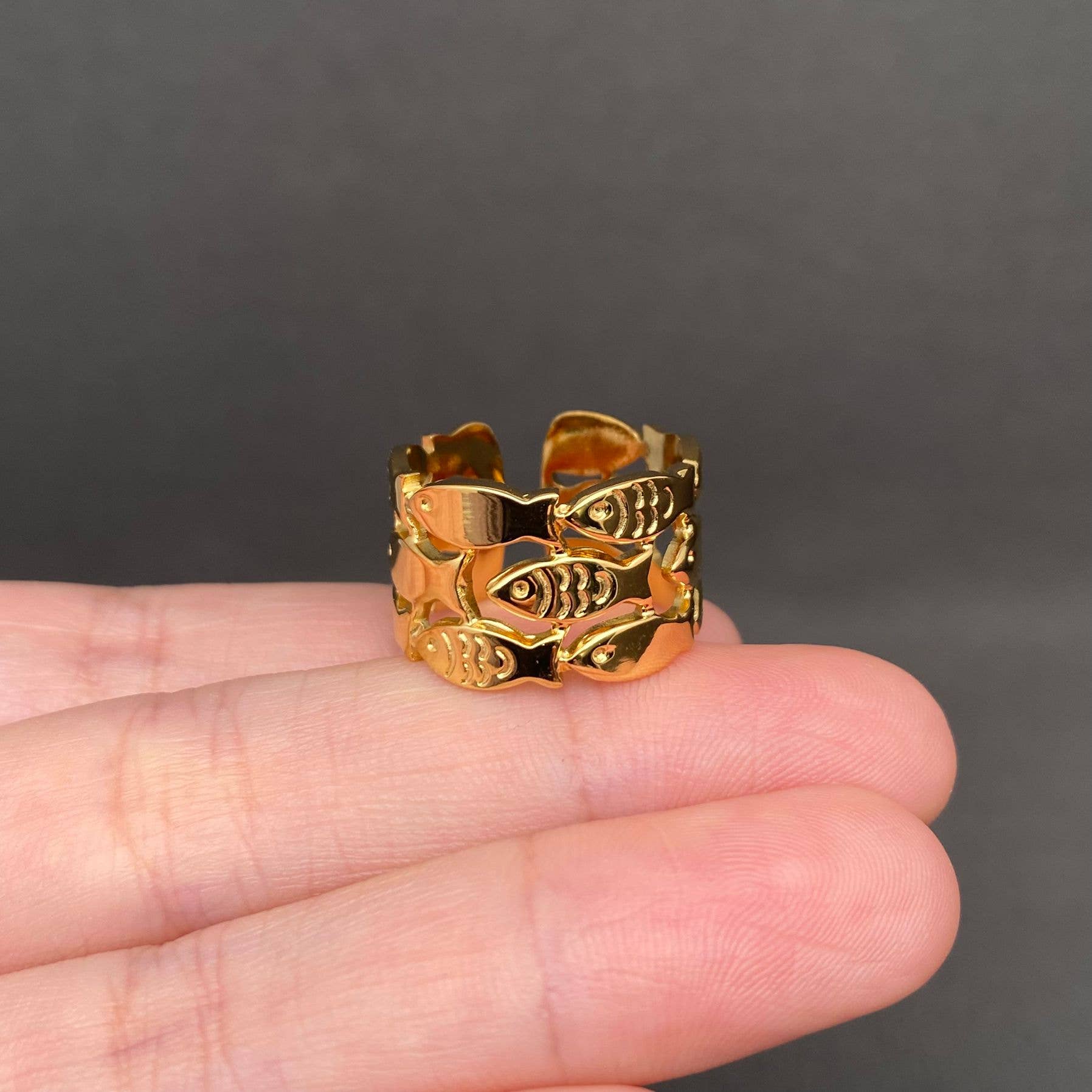 Mio Queena - Shoal of Fish 18K Gold Plated Stainless Steel Ring - FGS