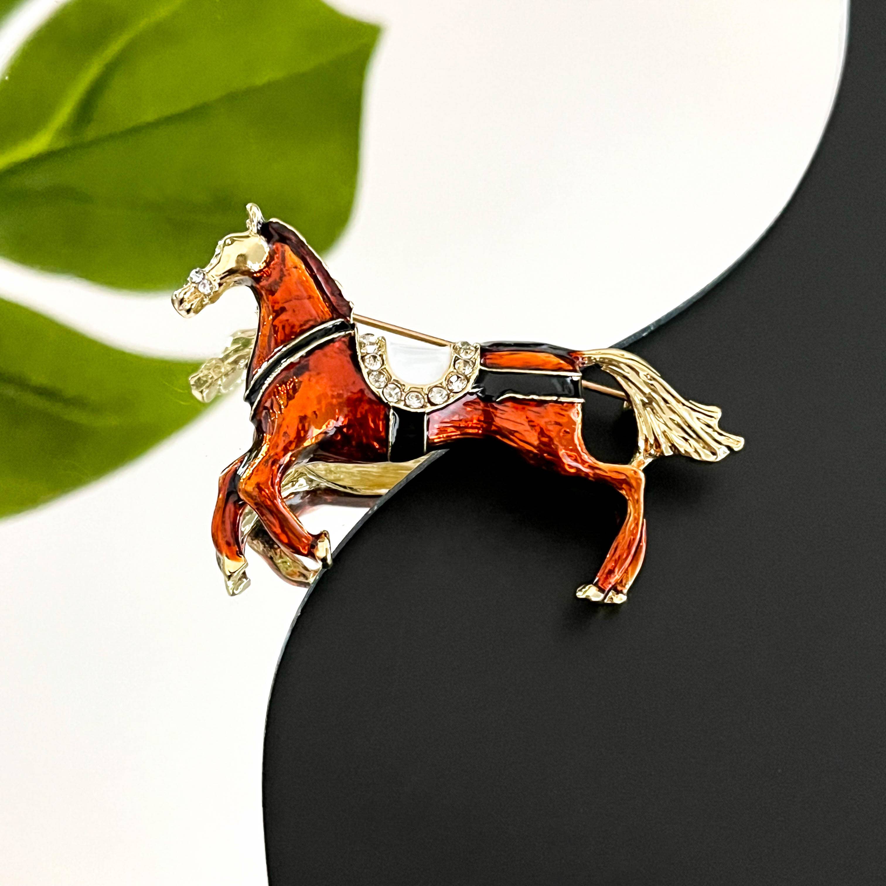 SoapElenGlen - Running Horse Brooch, Elegant Animal Pin