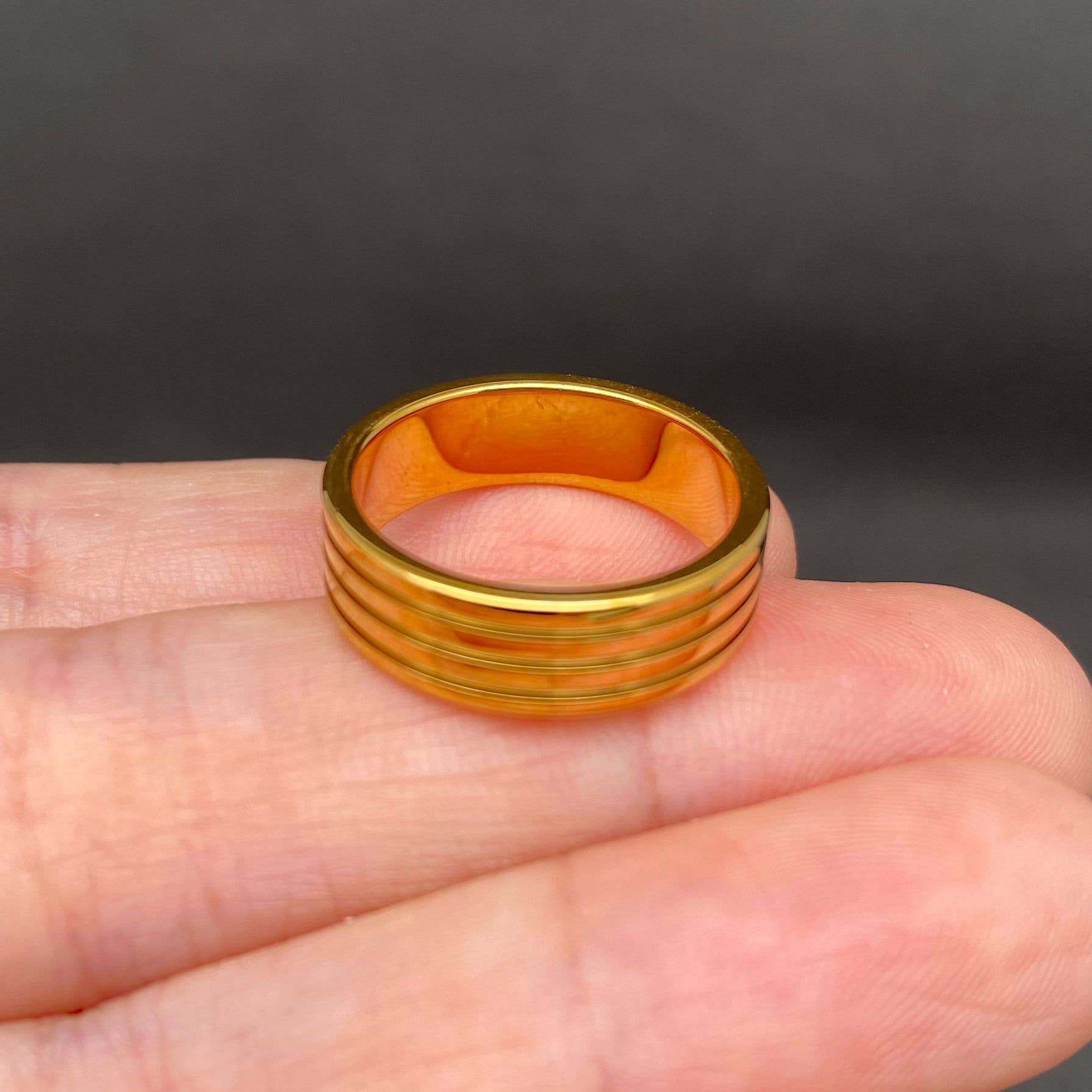 Mio Queena - Green Zircon inlaid 18K Gold Plated S.Steel Ring - FGS