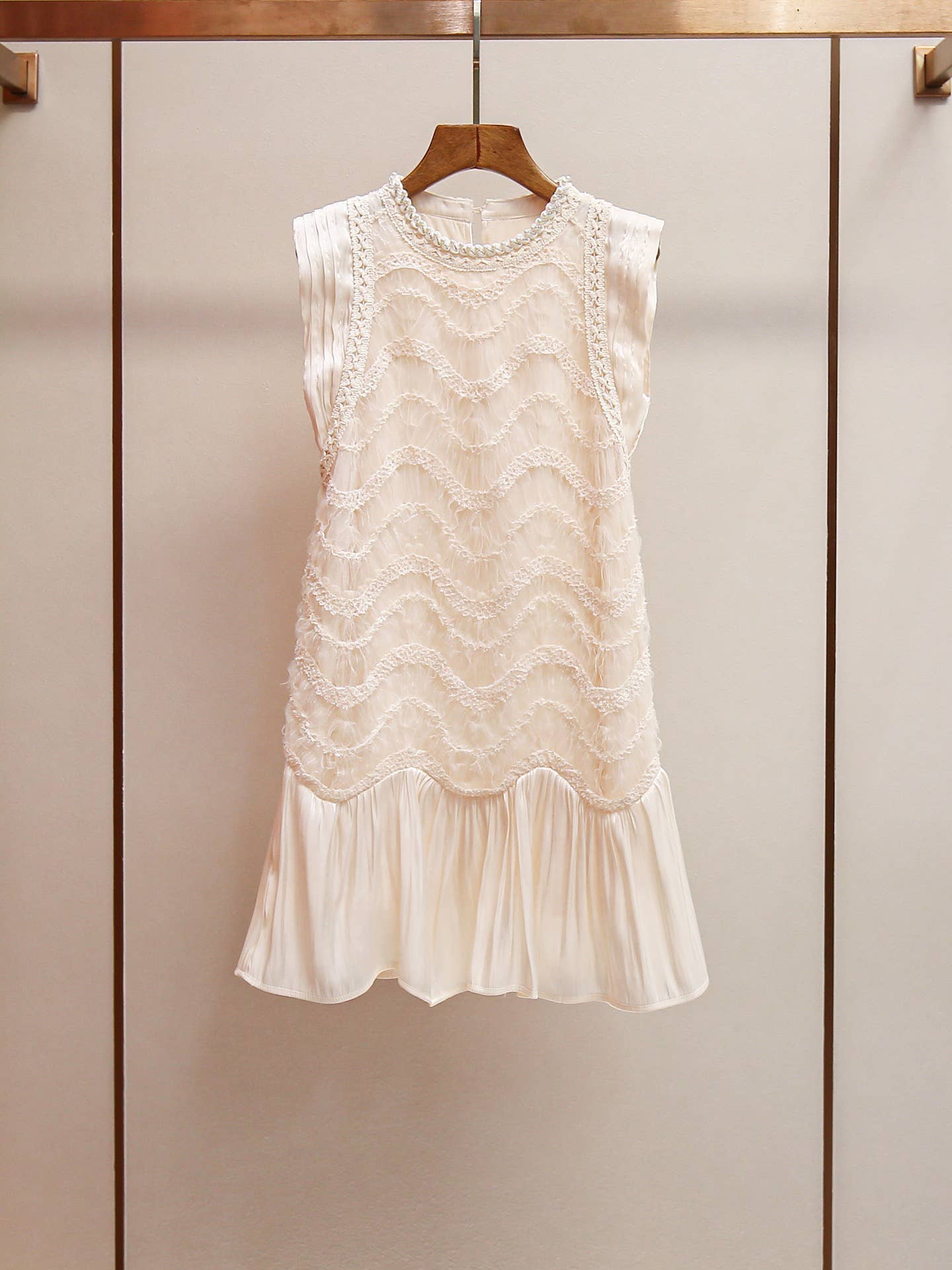Elegant Mesh Panel Sleeveless Summer Mini Dress