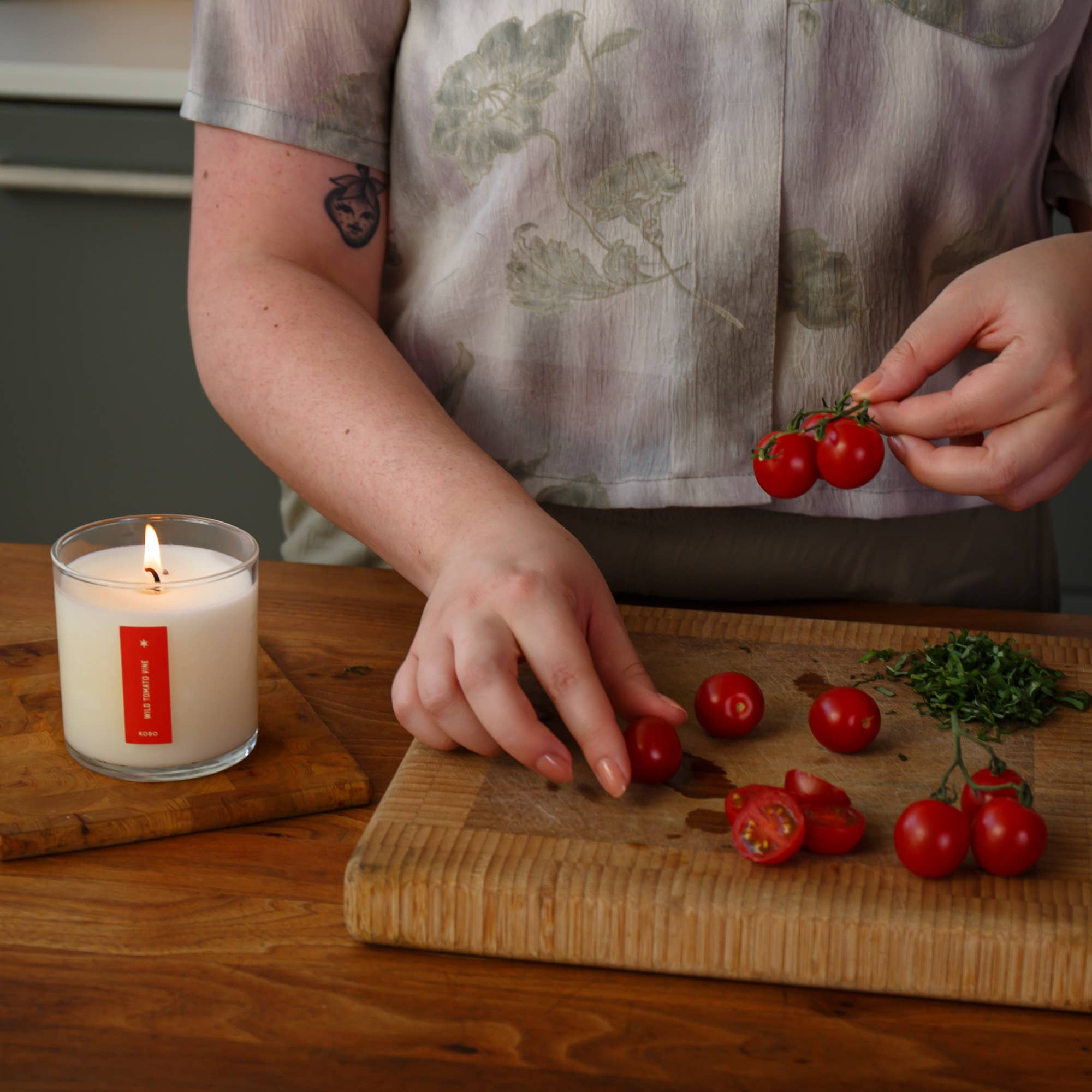 KOBO - Wild Tomato Vine - Plant the Box Candle - 9oz.