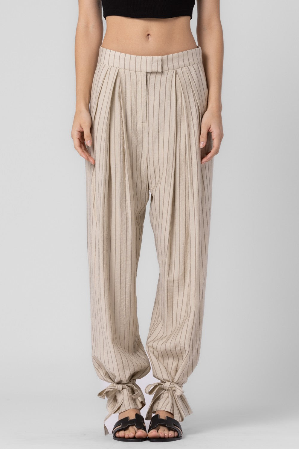 STRIPED ANKLE TIE PANTS