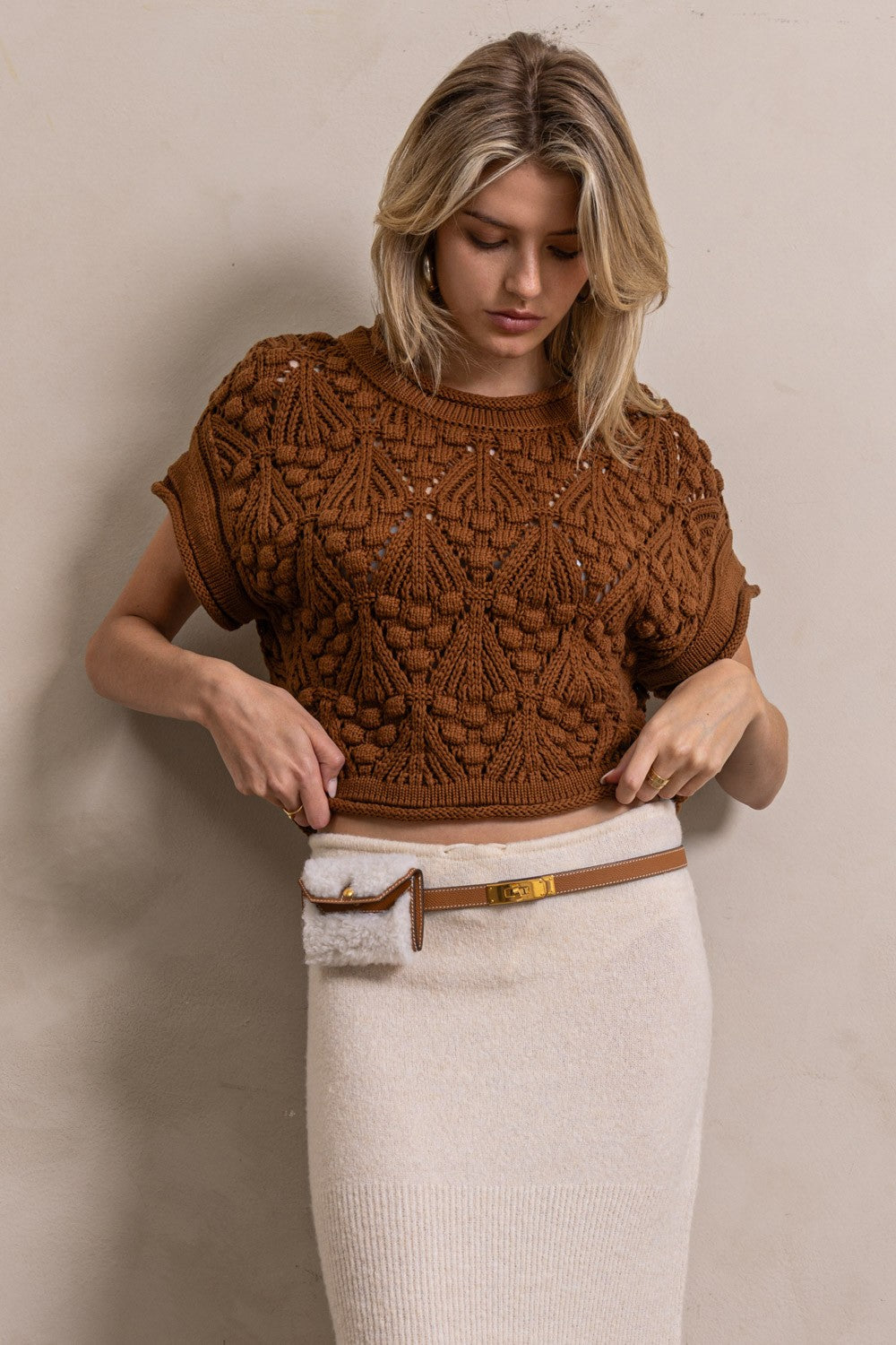 SHORT SLEEVE SWEATER TOP