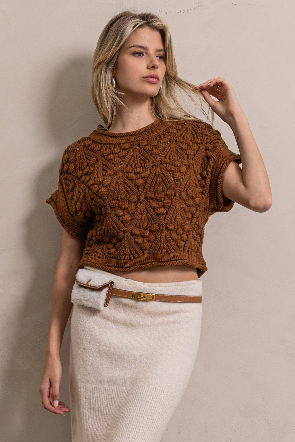 SHORT SLEEVE SWEATER TOP