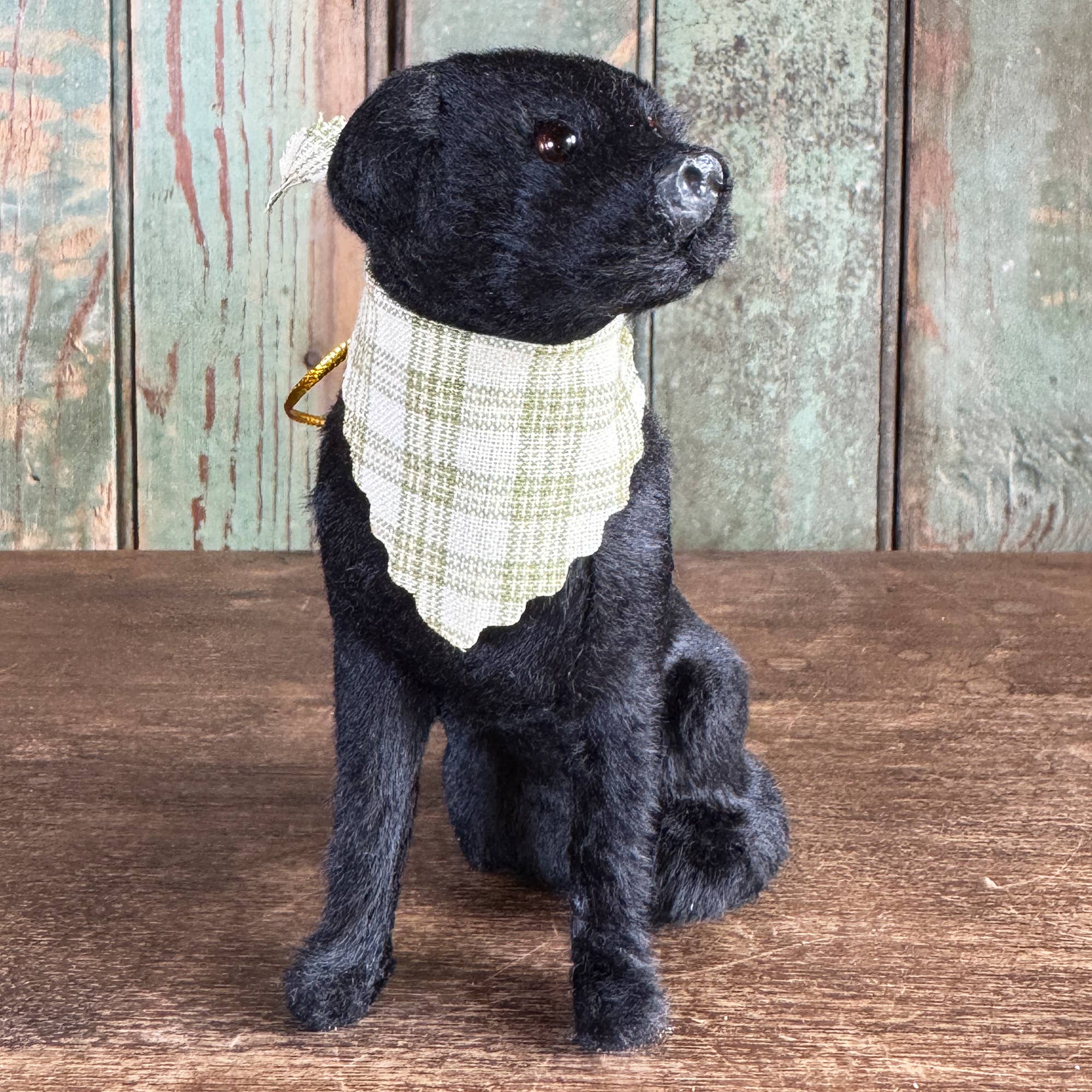 Knollwood Lane - Sitting Labrador Retriever With Bandana Ornament