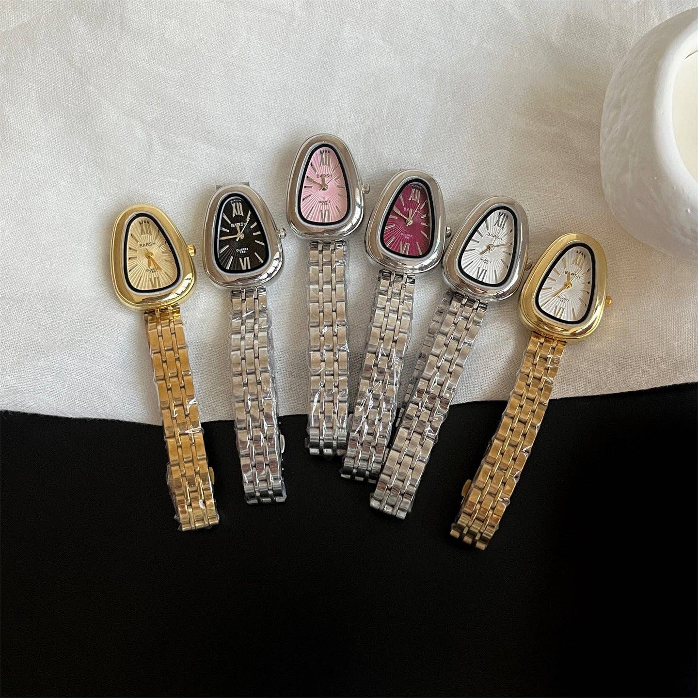 Dipped Shop - Luxury Snake Head Case Quartz Wrist Watch