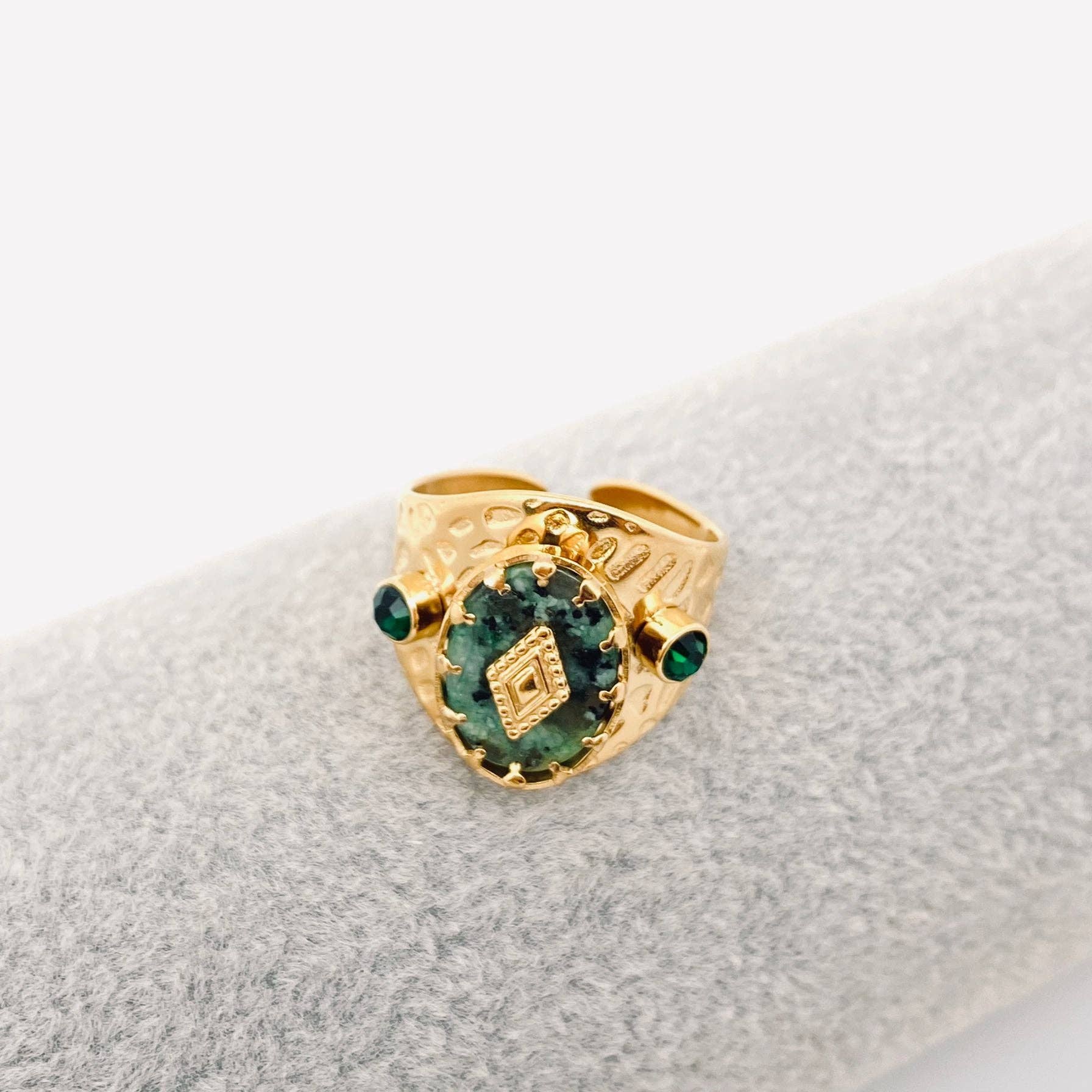 Mio Queena - 18K Gold Plated African Turquoise Steel Ring - FGS/CS