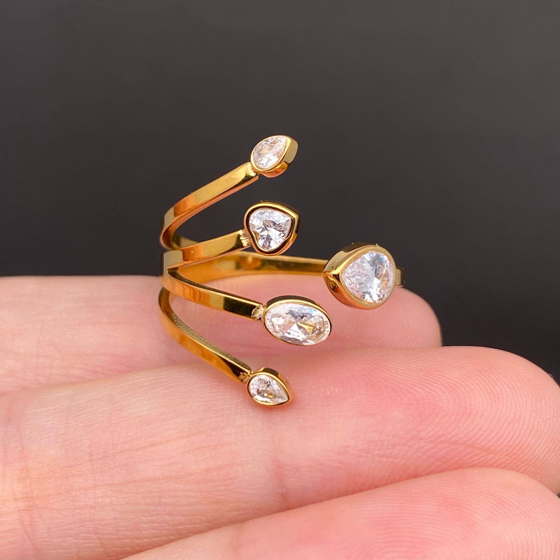 Mio Queena - Geometric Zircon 18K Gold Plated Stainless Steel Ring - FGS