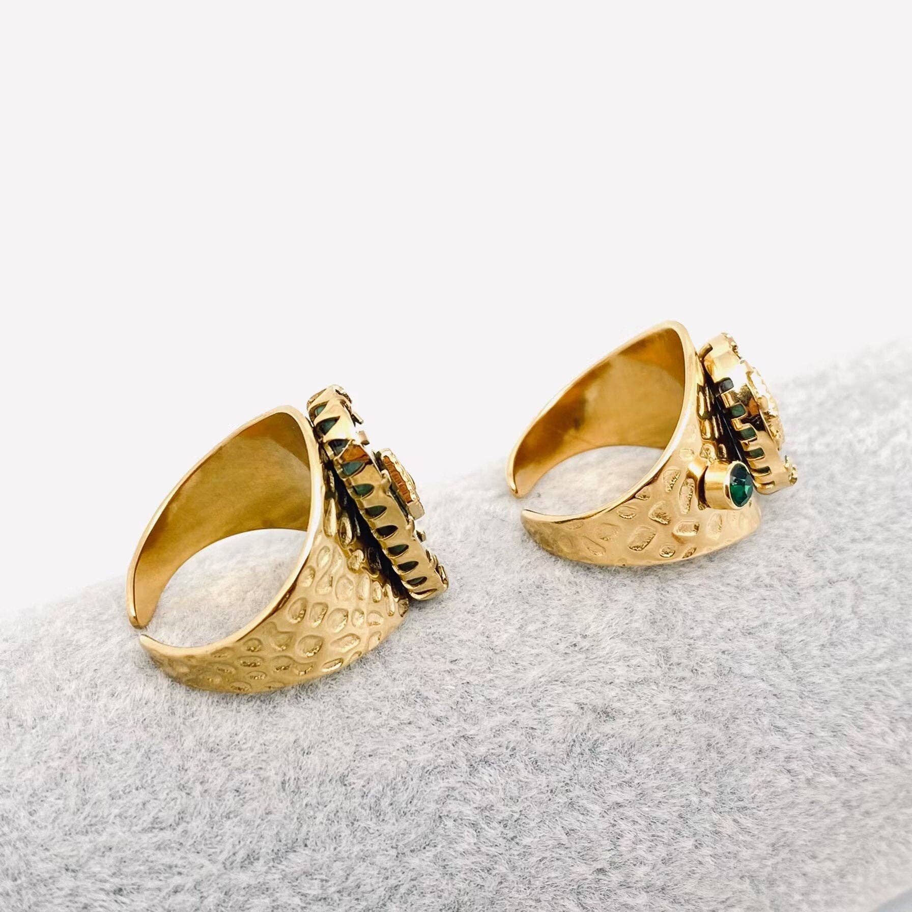 Mio Queena - 18K Gold Plated African Turquoise Steel Ring - FGS/CS