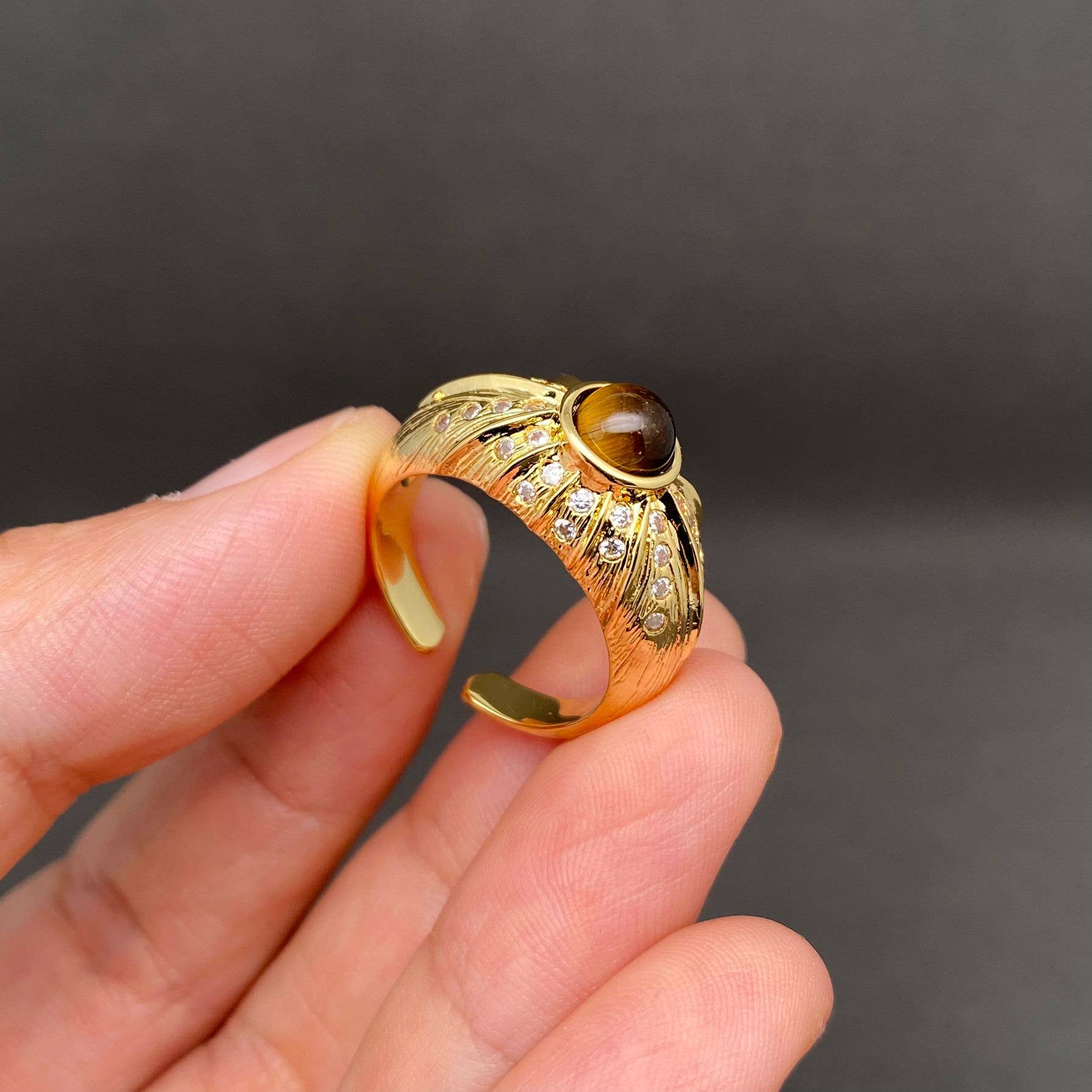 Mio Queena - Tiger's Eye Stone & Rhinestone Inlaid 18K Gold Plated Ring