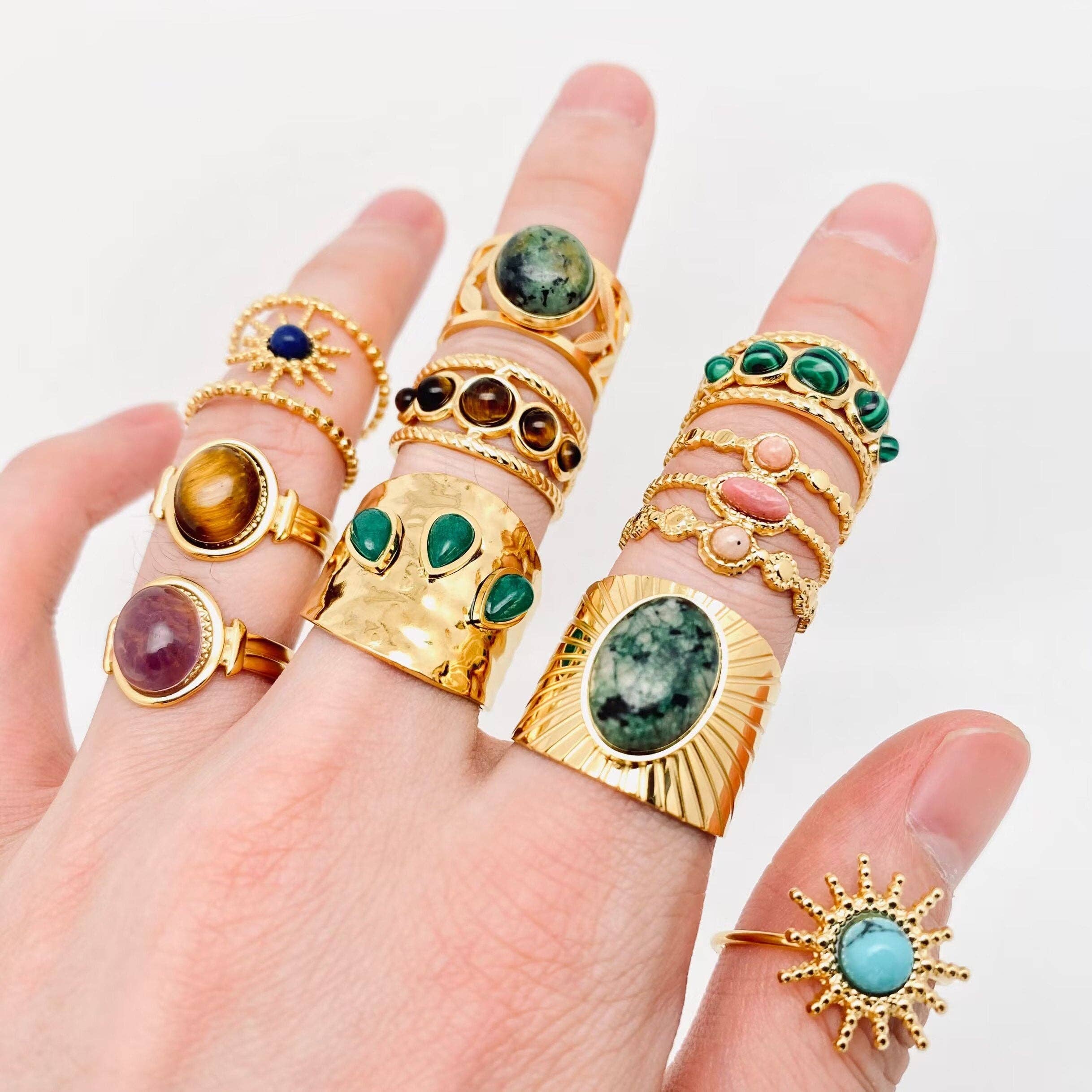 Mio Queena - 18K Gold-plated Stainless Steel Inlaid Stone Rings - FGS/CS