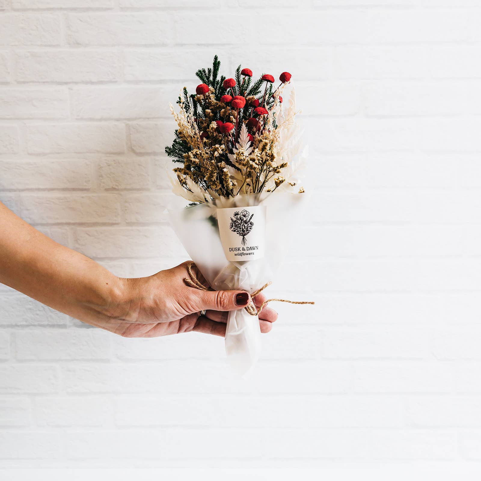 Giften Market - Holly Dried Flower Mini Bouquet - Hostess Gift for Holidays