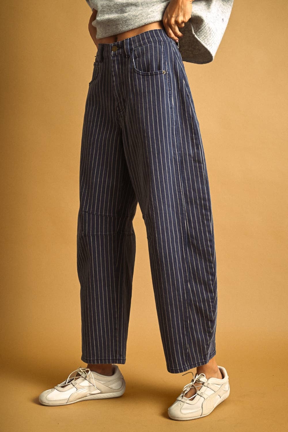 MIOU MUSE - PINSTRIPED PATTERN BARREL PANTS