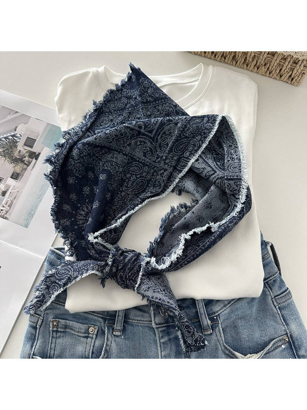 Funkyrel® Atzbranding Limited - Scarvii - Unisex Vintage Frayed Triangle Scarf