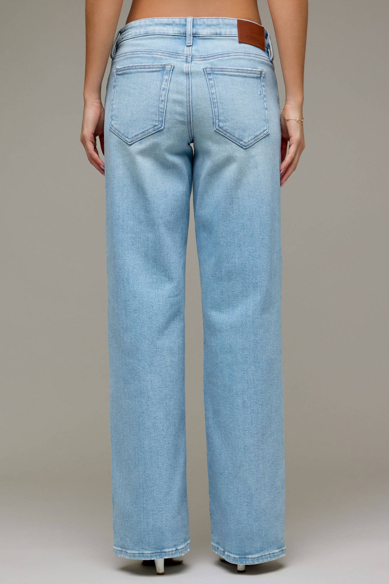 Hidden Jeans - Light Wash Low Rise 32" Inseam Dad Jean