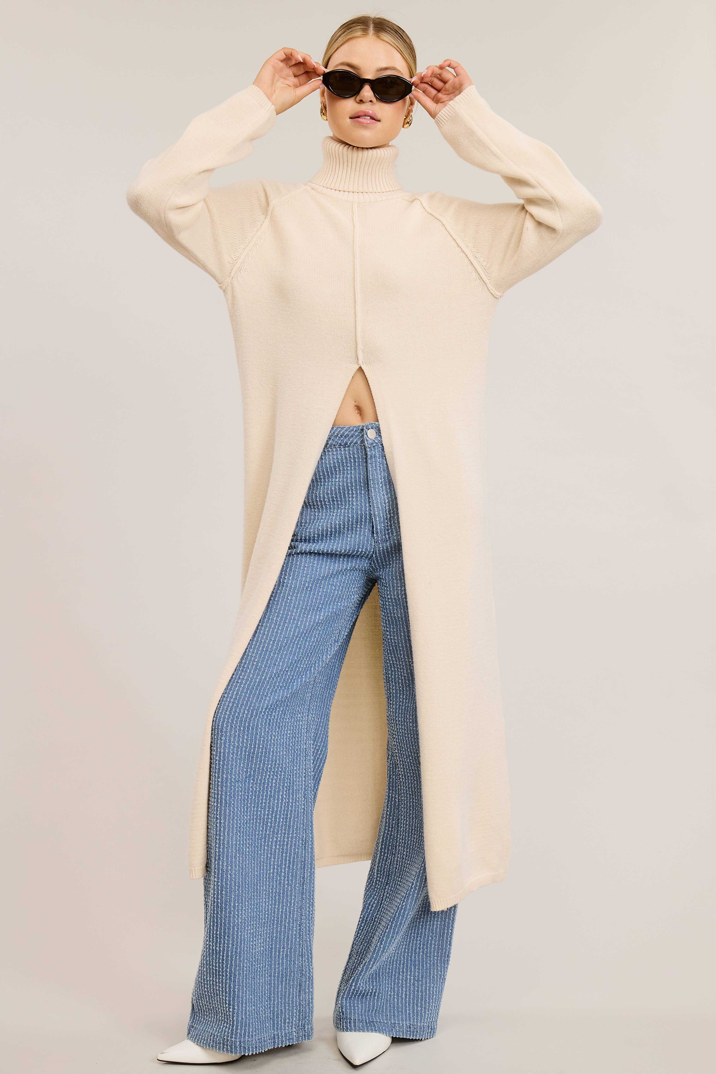 DETAIL TURTLENECK TUNIC SWEATER DRESS WITH SLIT