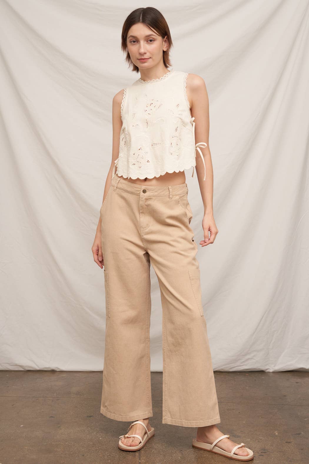 En Crème - Sleeveless Floral Embroidered Top with Side-Tie and Scallop