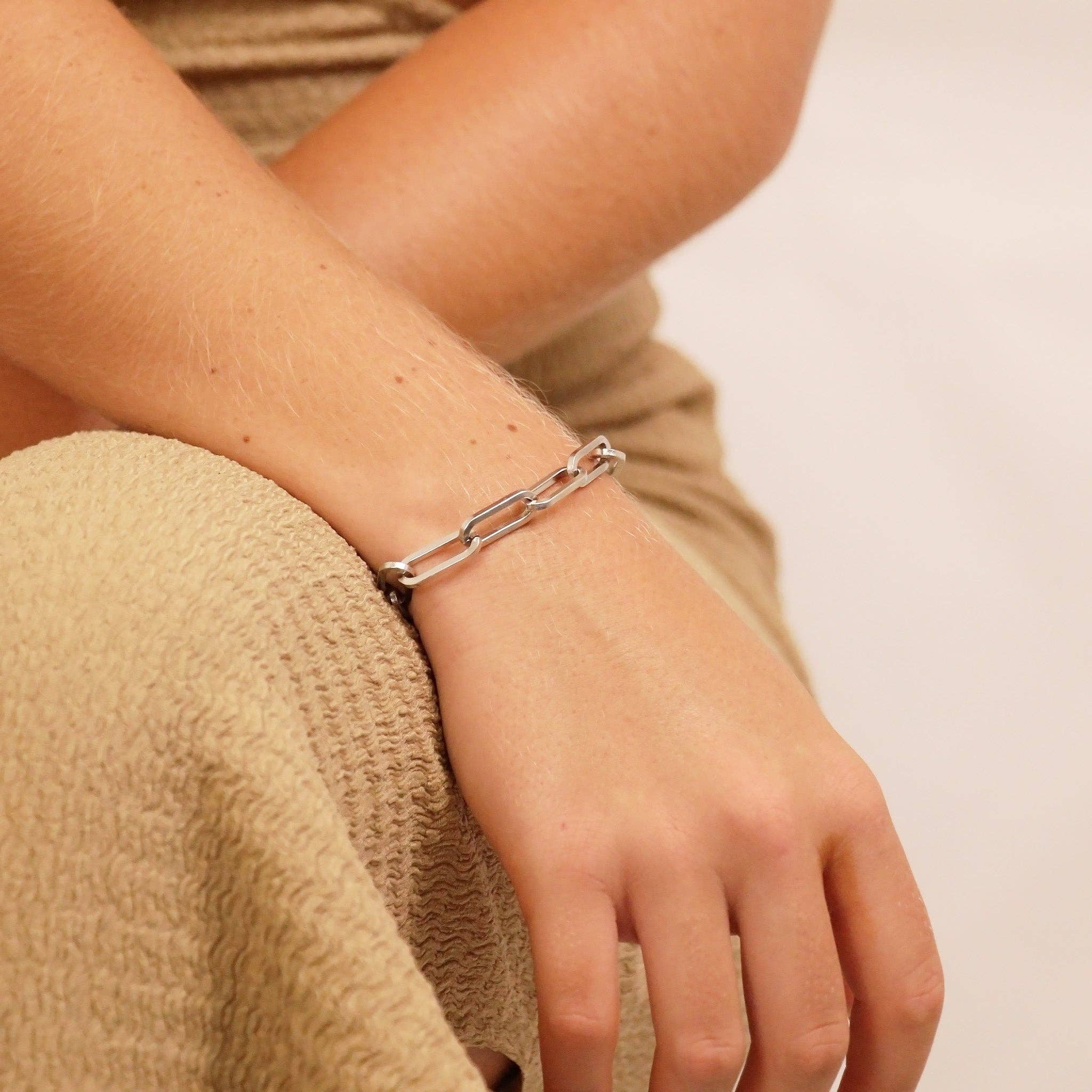 WJW - Gold Stainless Steel Paperclip Chain Bracelet + Extension