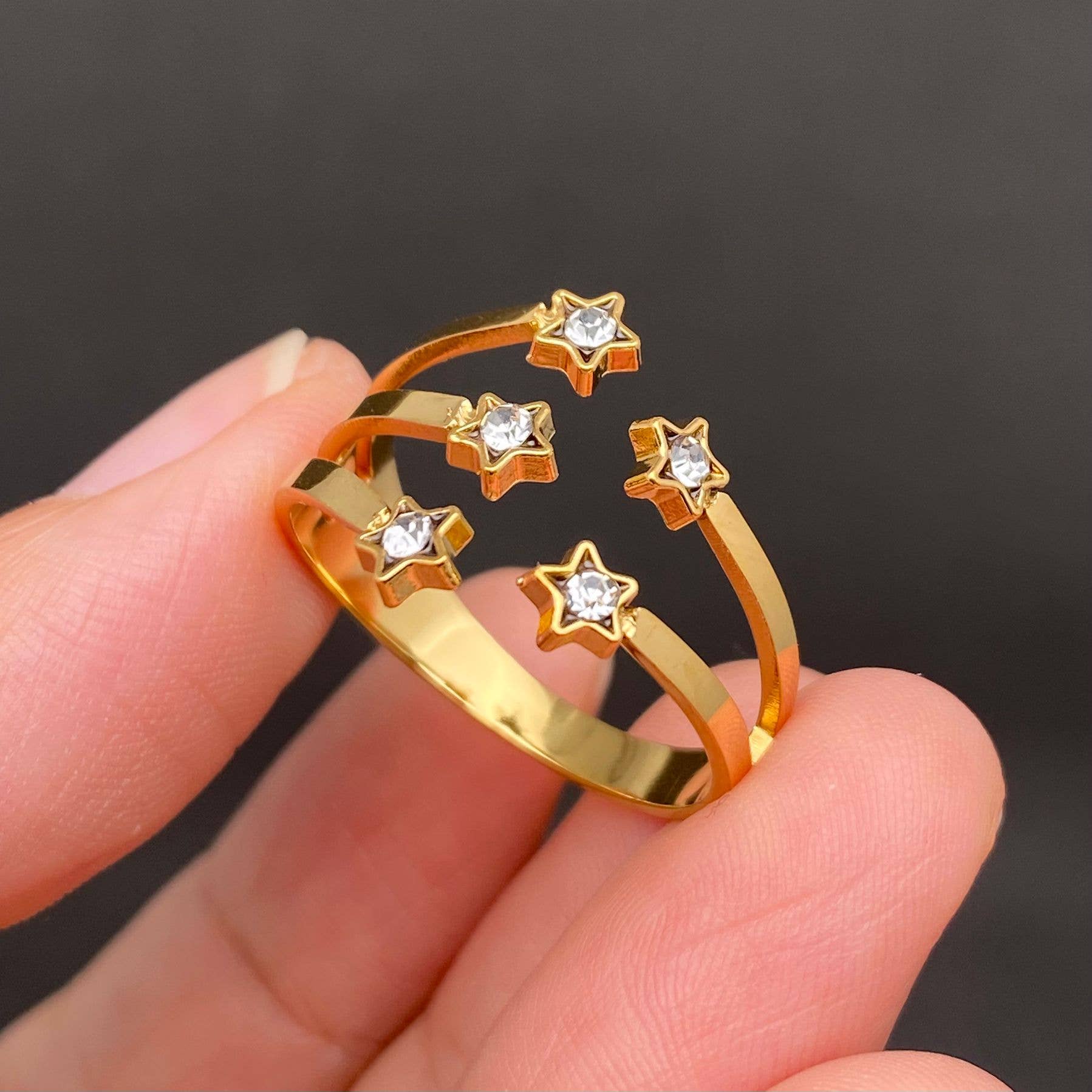 Mio Queena - Geometric Zircon 18K Gold Plated Stainless Steel Ring - FGS