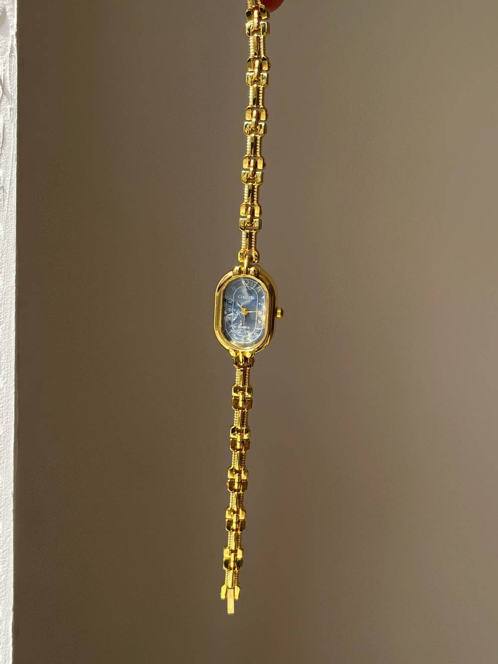 Dipped Shop - Vintage Gold Oval Bracelet Quartz Watch