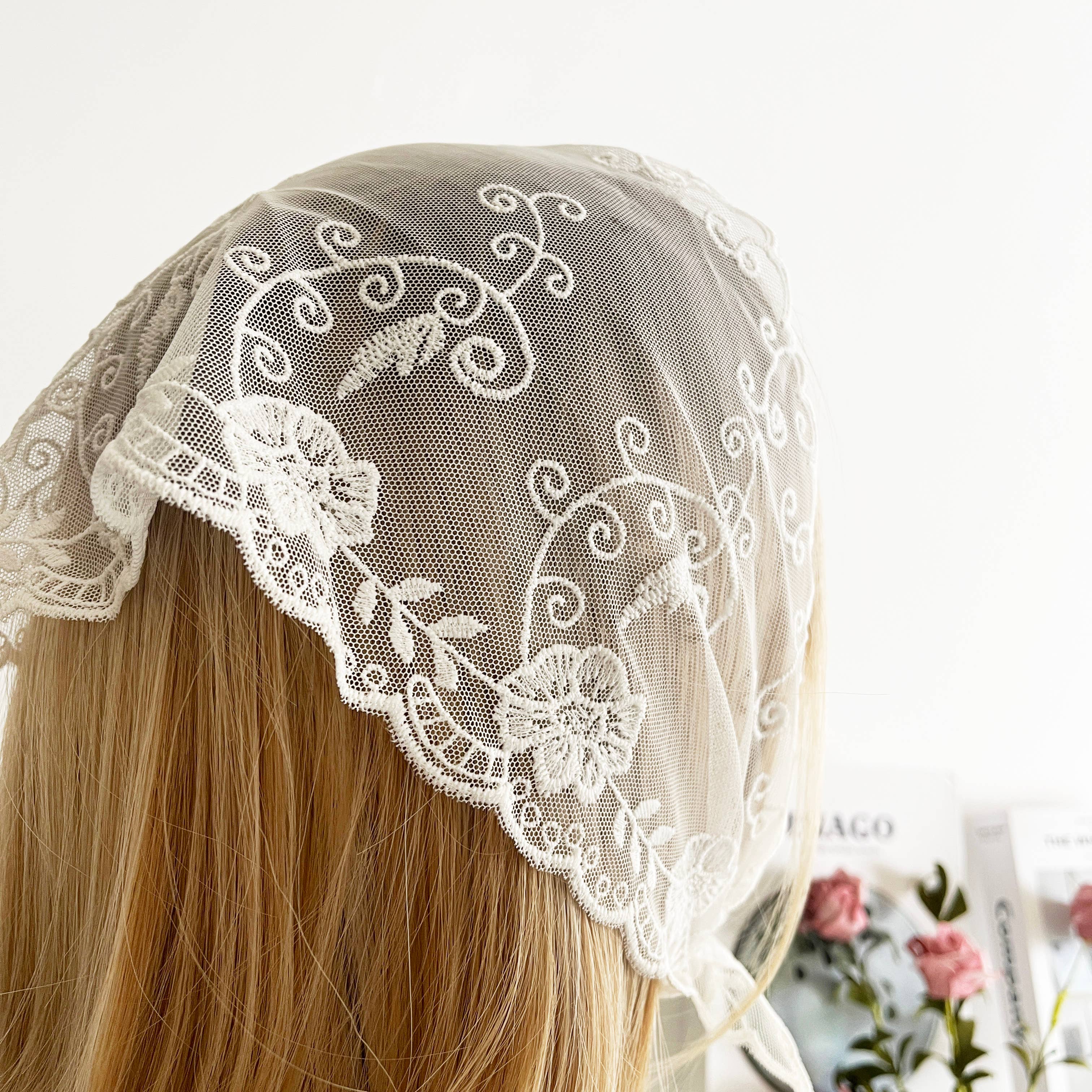 SoapElenGlen - Retro Lace Floral Head Scarf,Flower BranchTriangular Scarf
