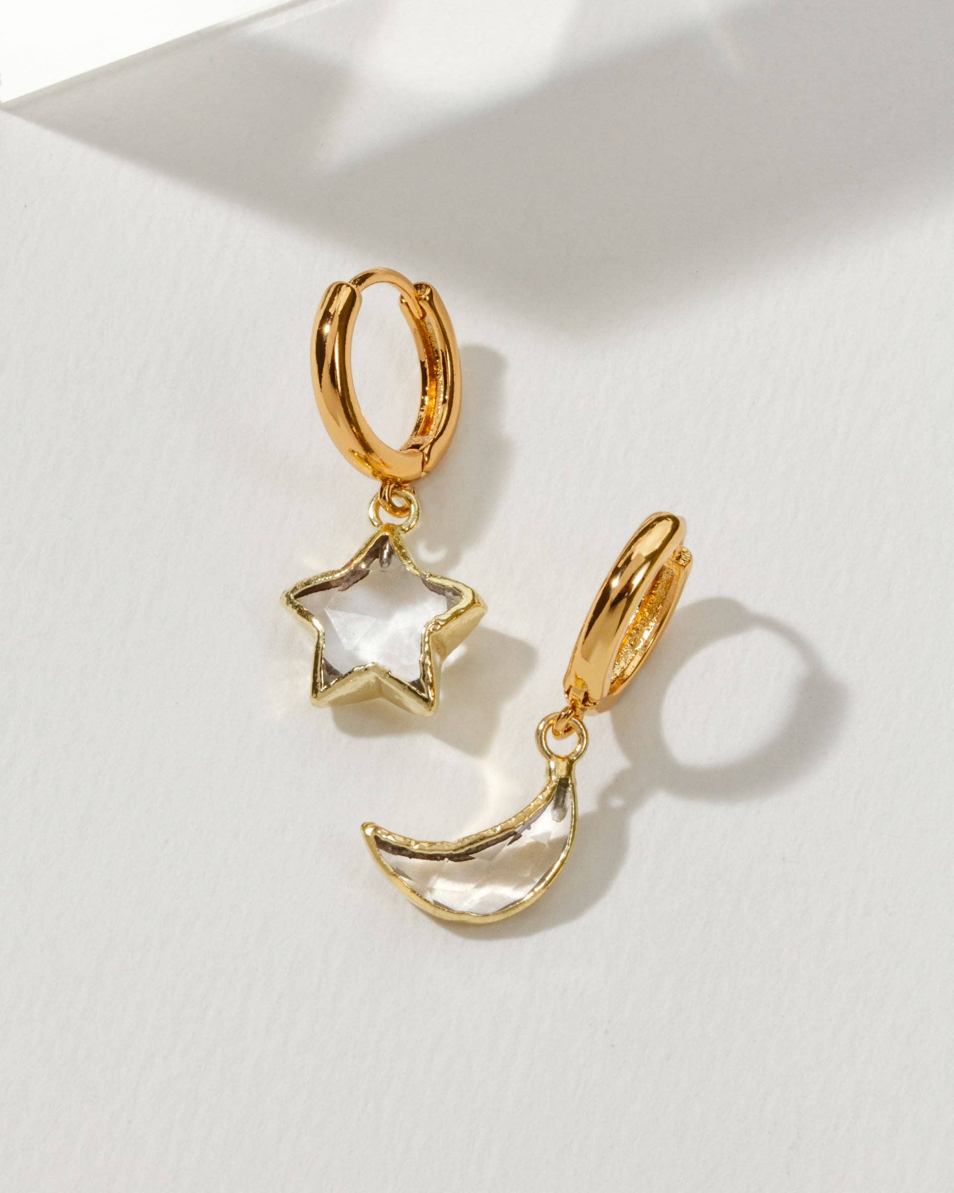 Luna Norte - Sky Gazing Mismatched Hoop Earrings - Clear Quartz