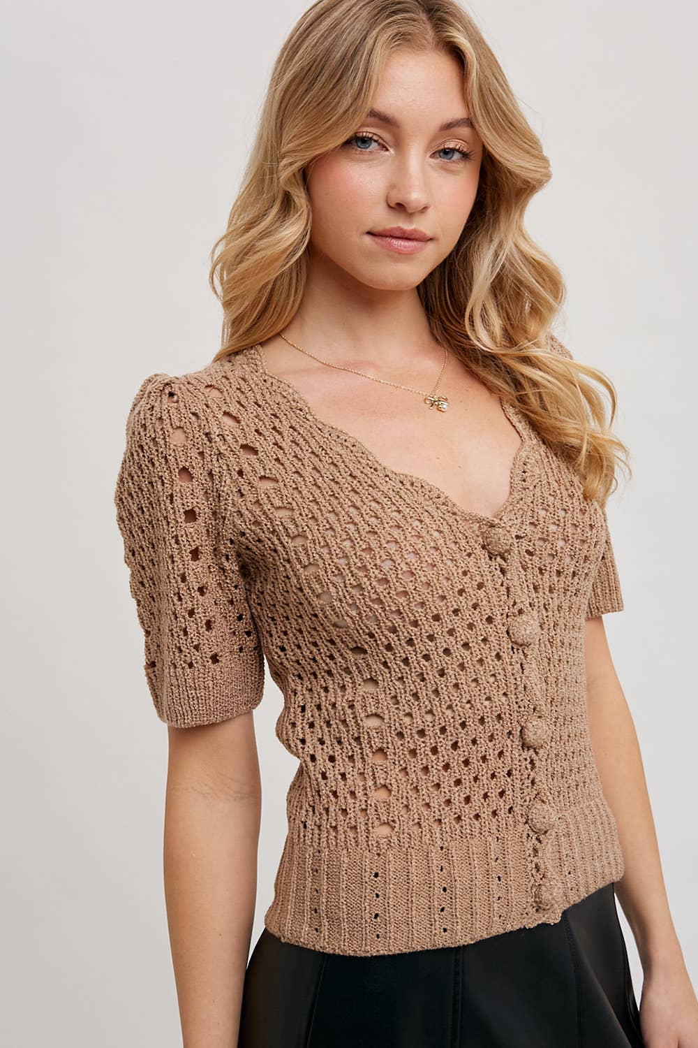Bluivy - CROCHET BUTTON DOWN V-NECK TOP