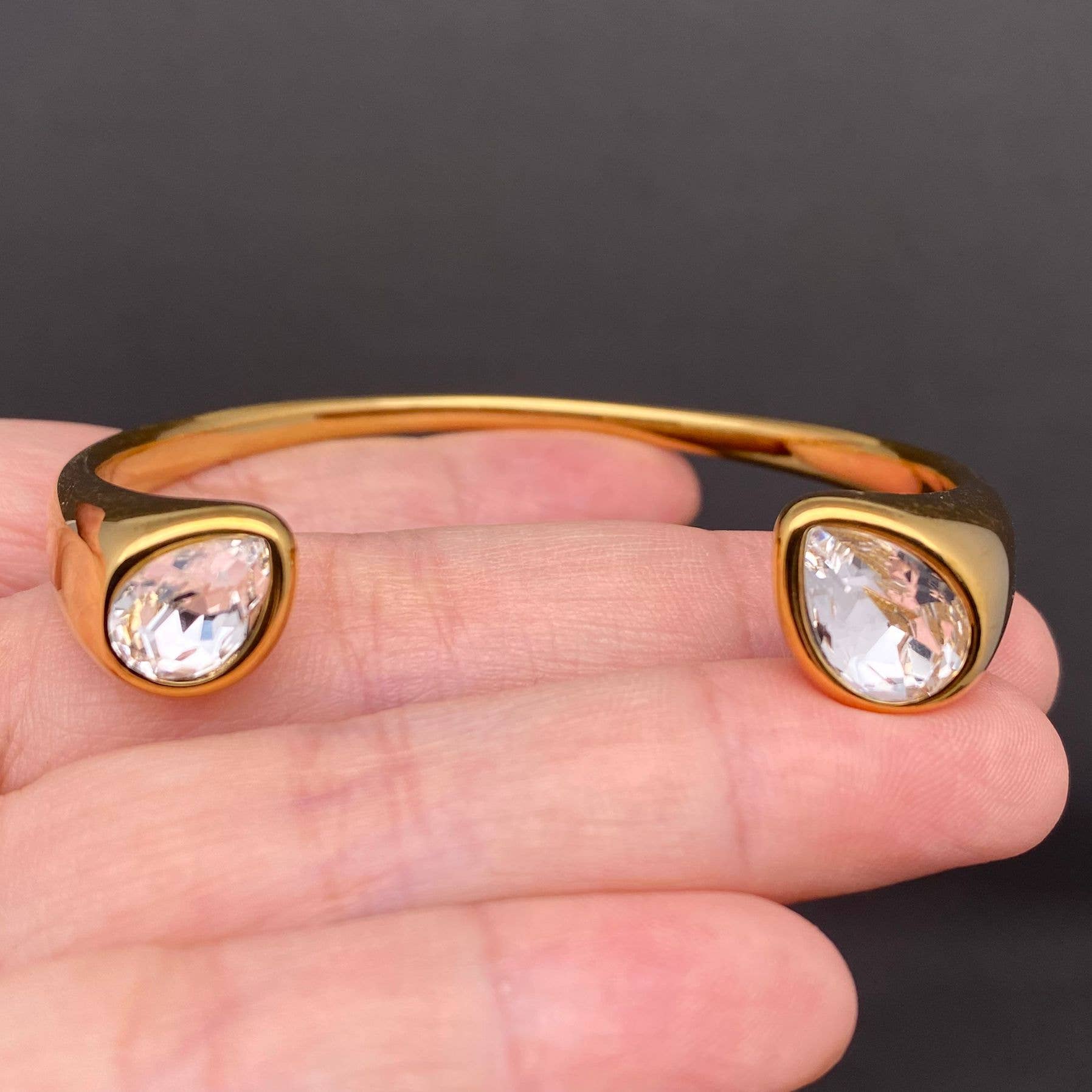 Mio Queena - Double Zircon 18K Gold Plated Stainless Steel Cuff - FGS