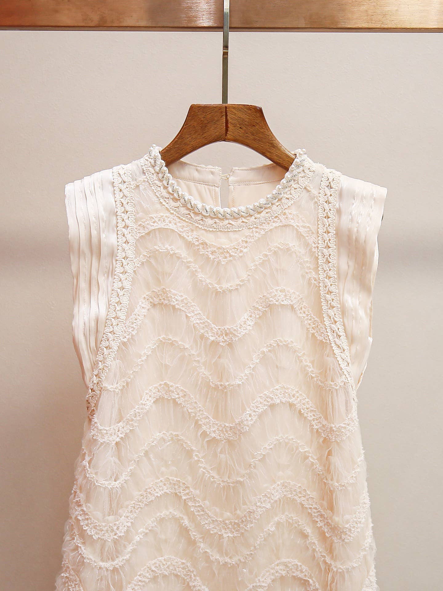 Elegant Mesh Panel Sleeveless Summer Mini Dress