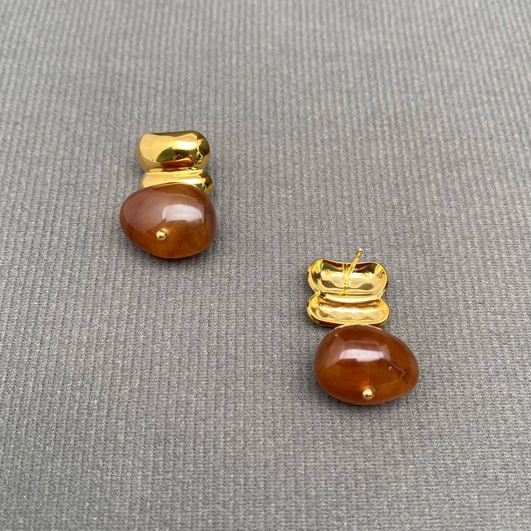 Mio Queena - Resin Glossy 18K Gold Plated S.Steel Post Earrings - FGS