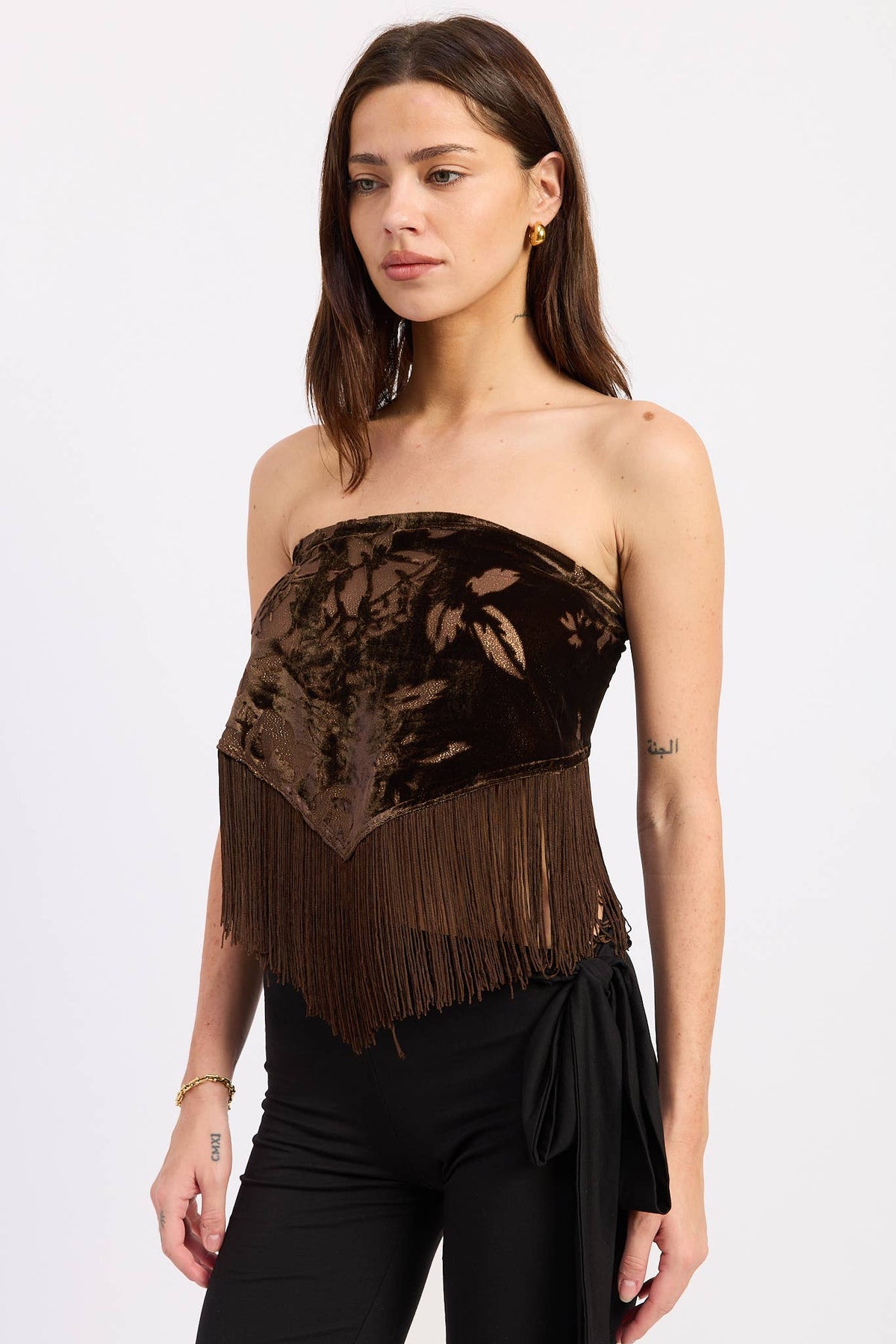 Emory Park - TASSLE TRIMP SCARF SUEDE TOP