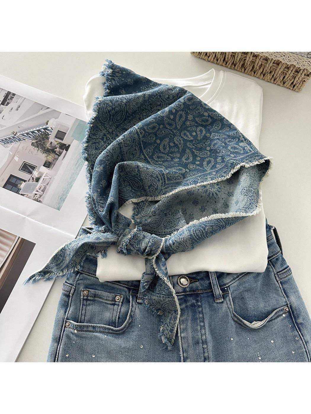Funkyrel® Atzbranding Limited - Scarvii - Unisex Vintage Frayed Triangle Scarf