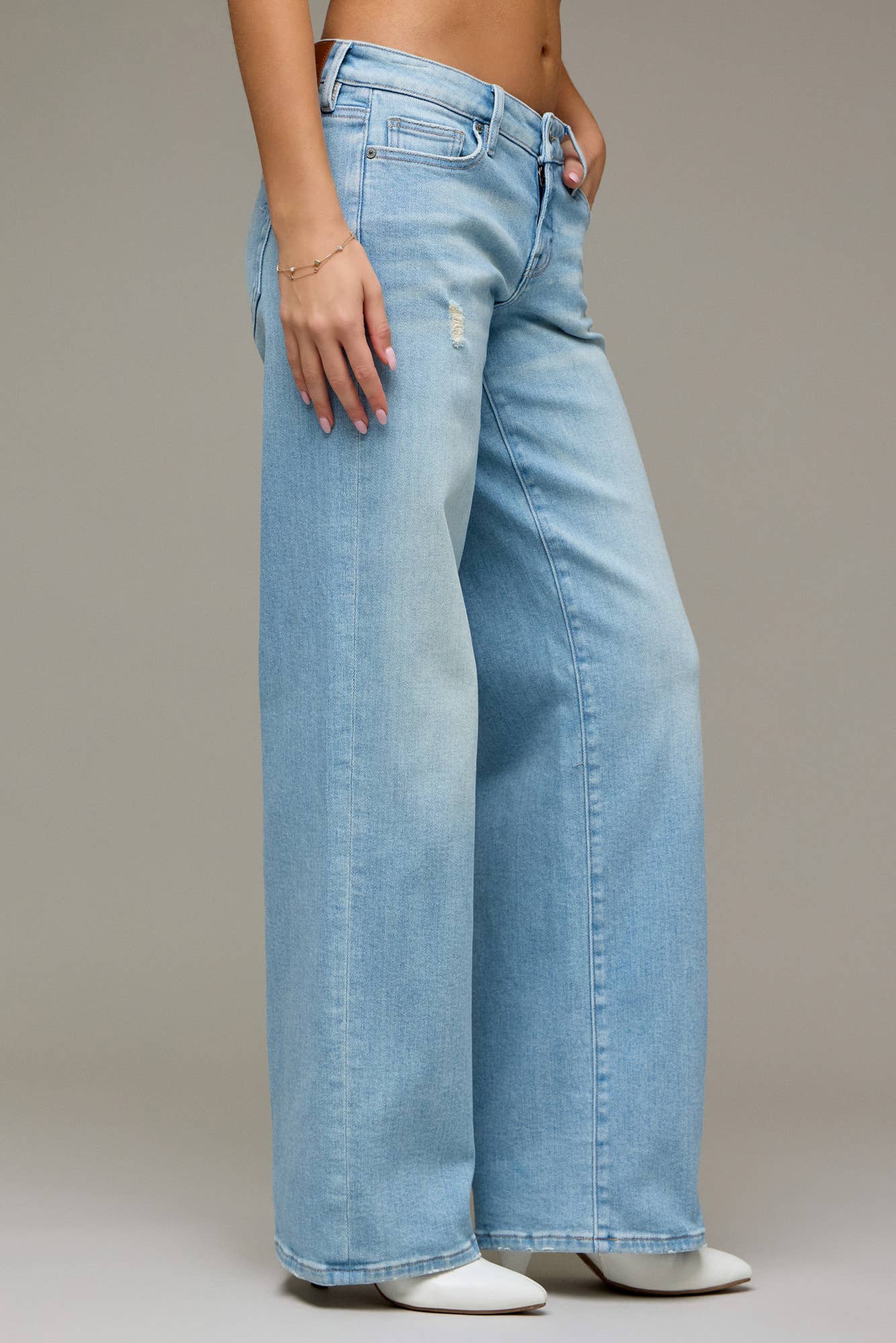 Hidden Jeans - Light Wash Low Rise 32" Inseam Dad Jean