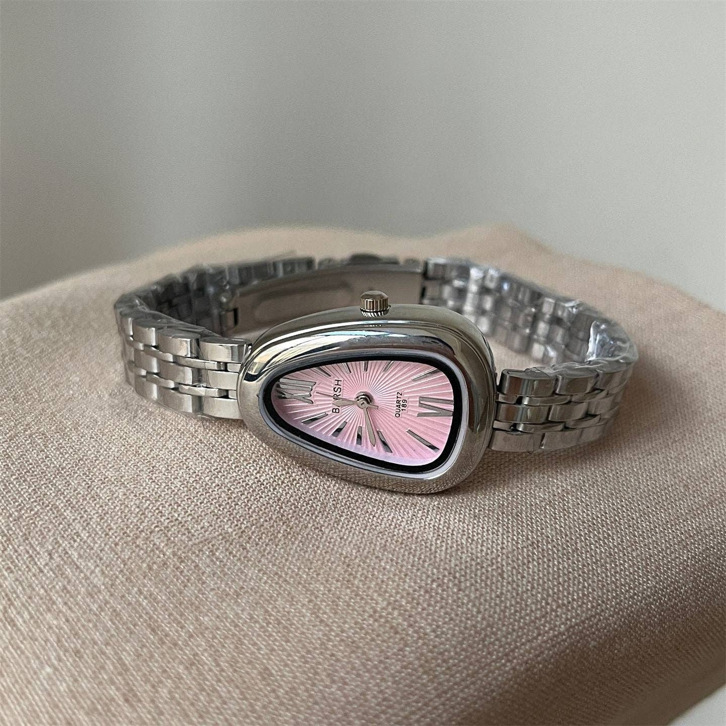 Dipped Shop - Luxury Snake Head Case Quartz Wrist Watch