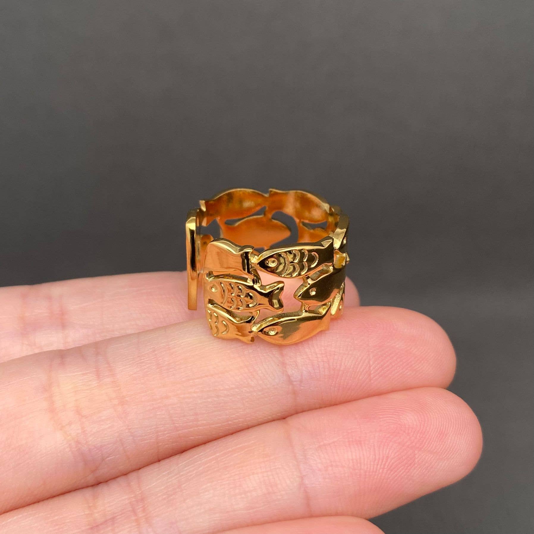 Mio Queena - Shoal of Fish 18K Gold Plated Stainless Steel Ring - FGS