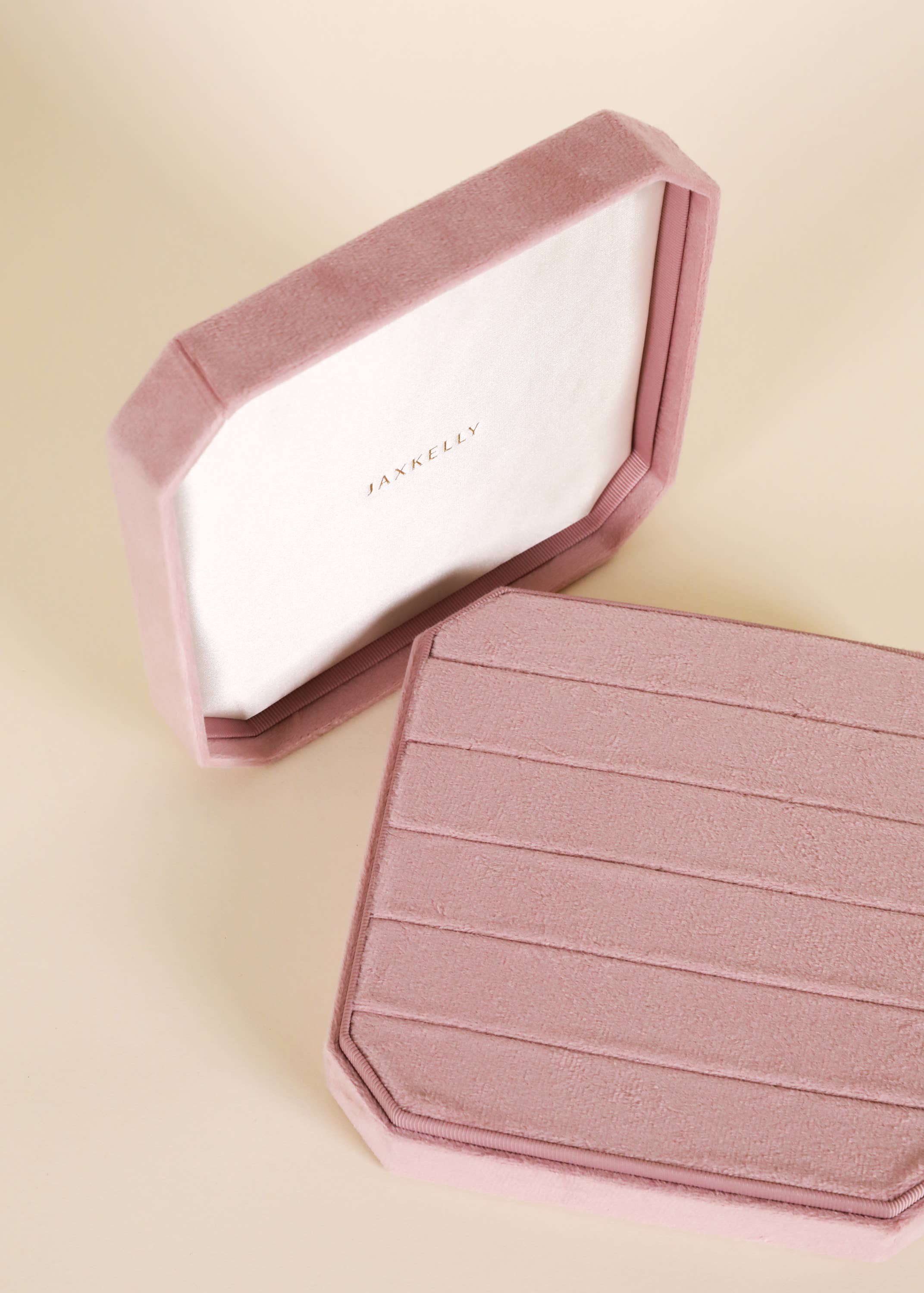 JaxKelly - Velvet Jewelry Box - Large Square - Light Pink