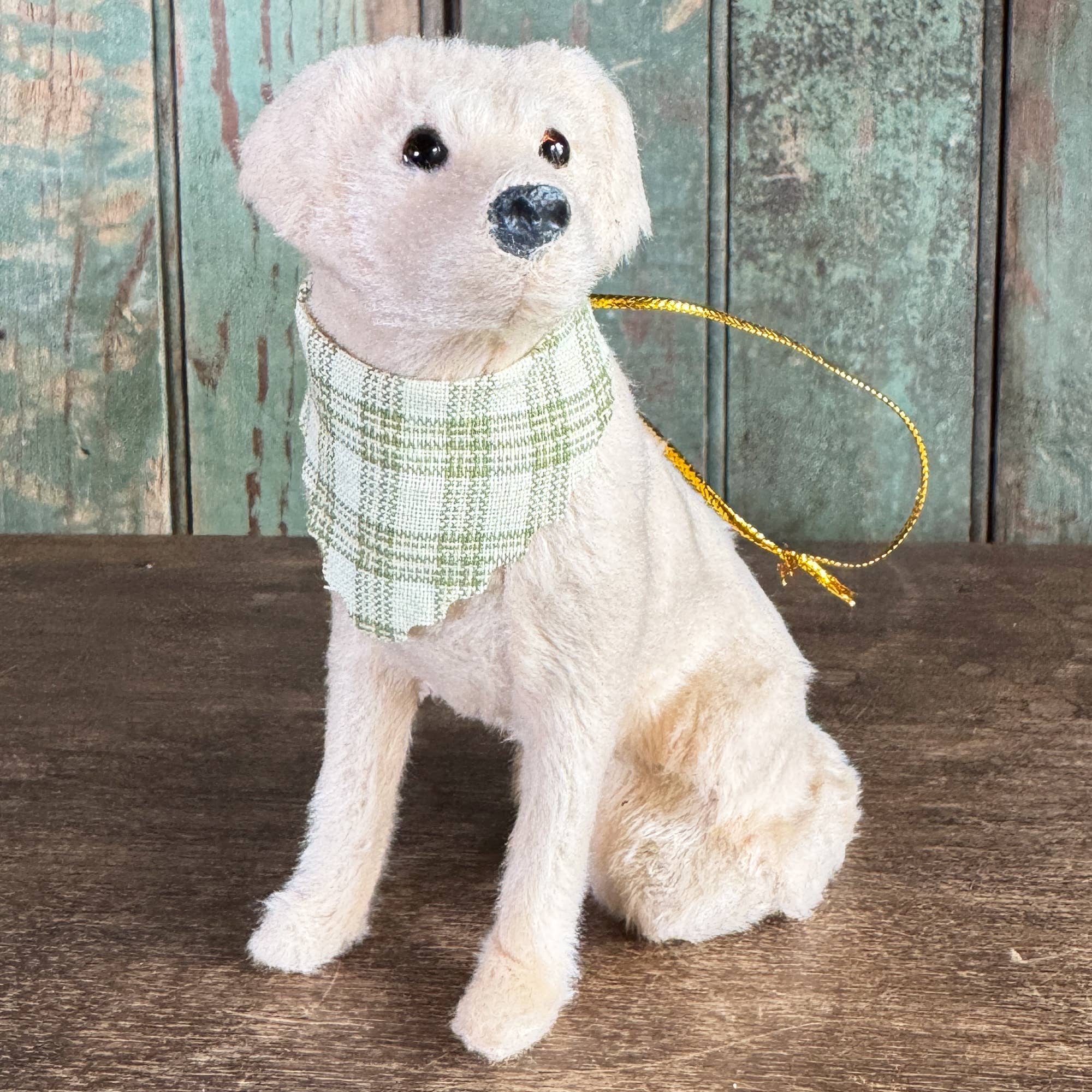 Knollwood Lane - Sitting Labrador Retriever With Bandana Ornament