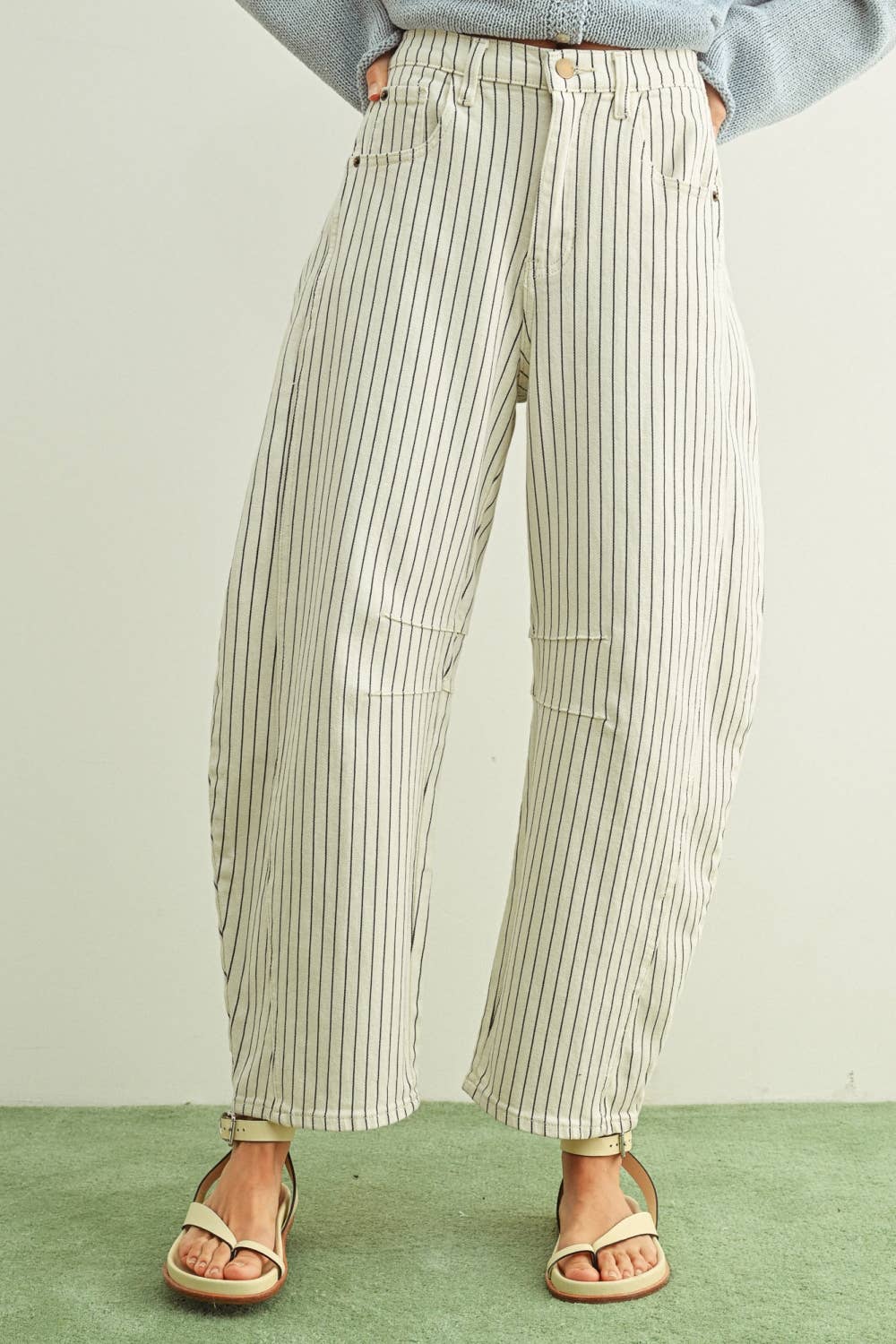MIOU MUSE - PINSTRIPED PATTERN BARREL PANTS