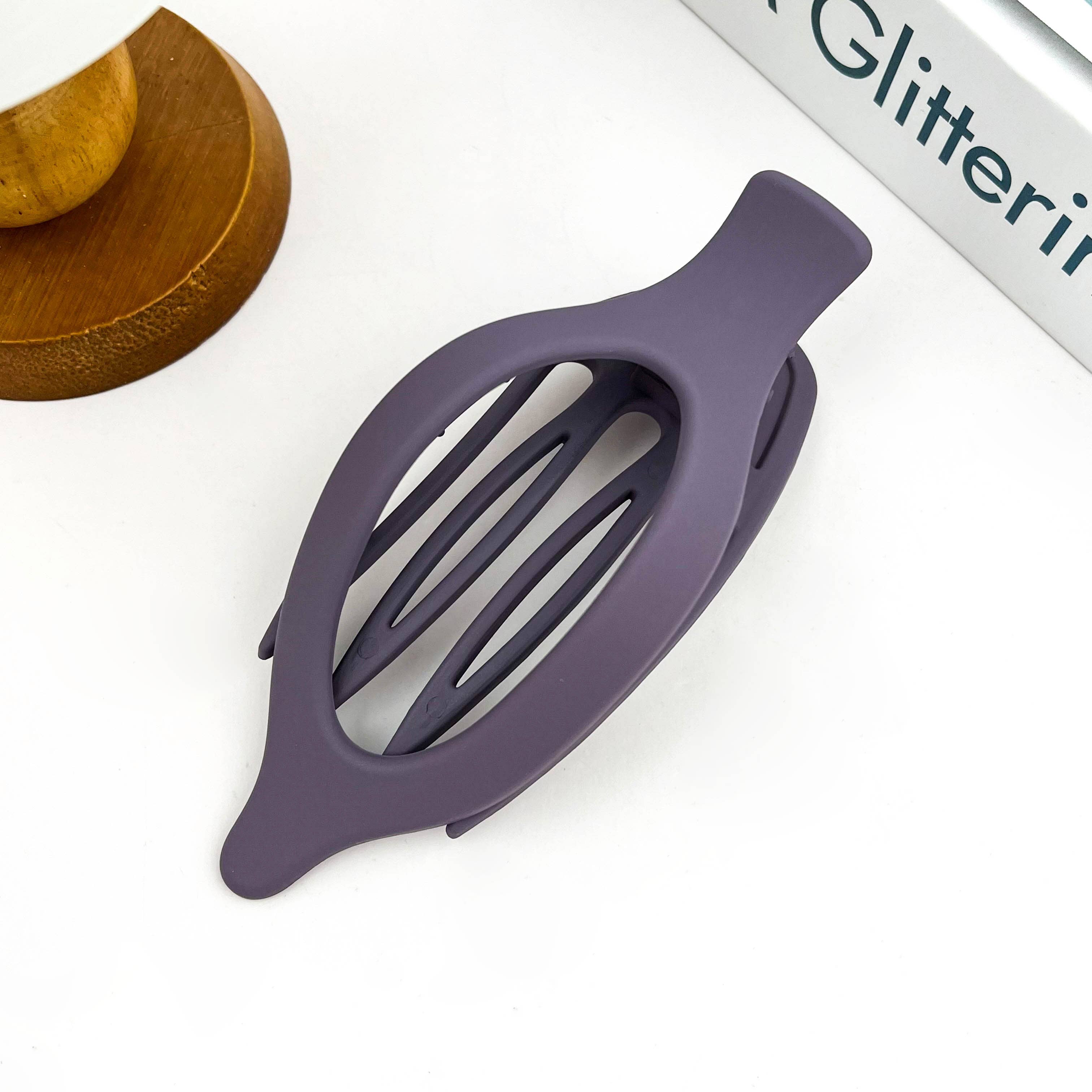SoapElenGlen - Simple Solid Color Hair Barrette, Flat Oval Hair Clip