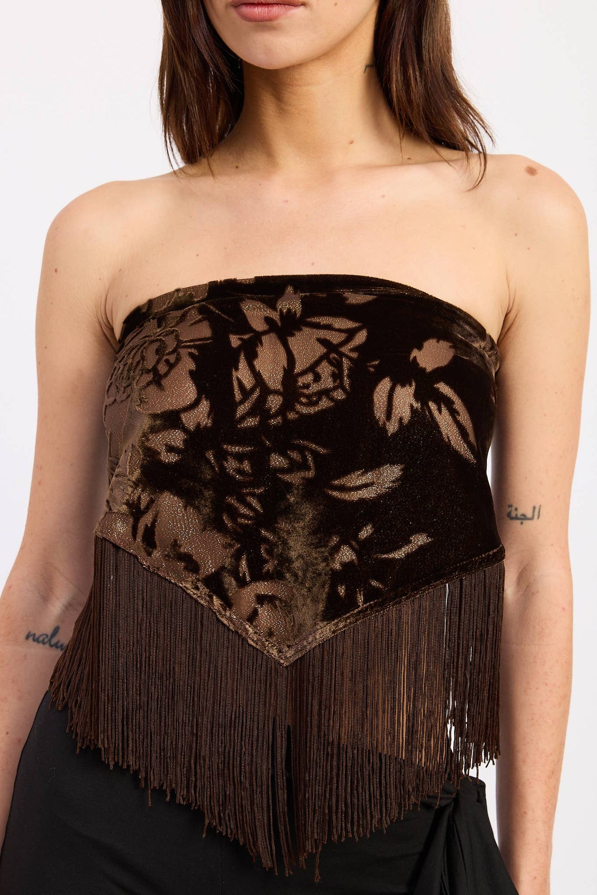 Emory Park - TASSLE TRIMP SCARF SUEDE TOP