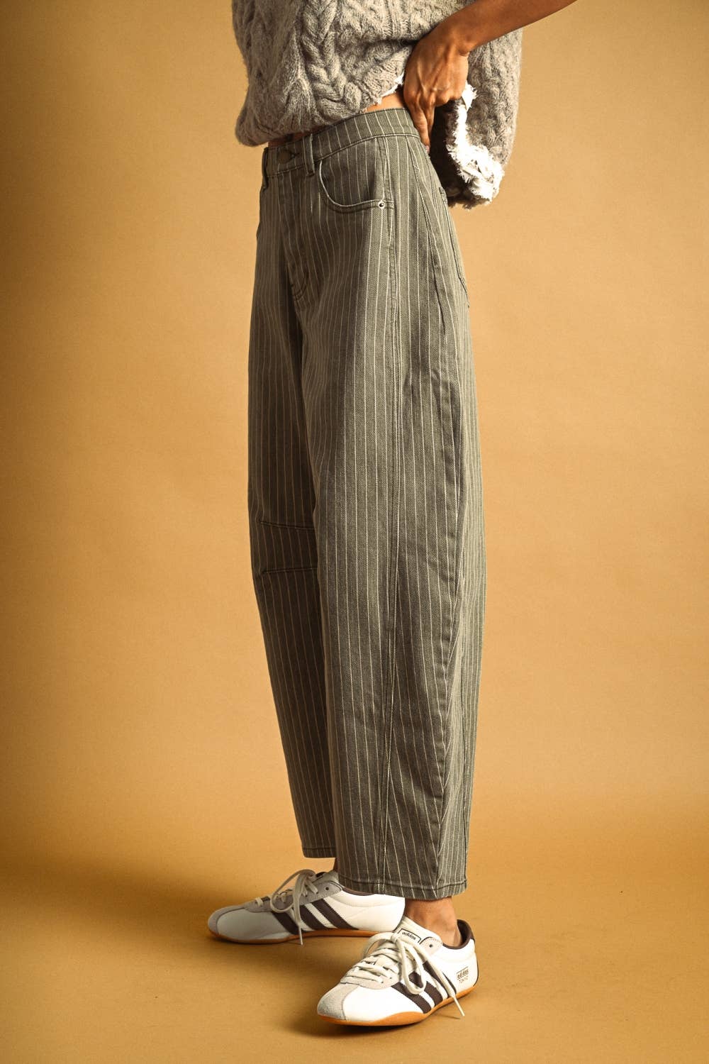 MIOU MUSE - PINSTRIPED PATTERN BARREL PANTS