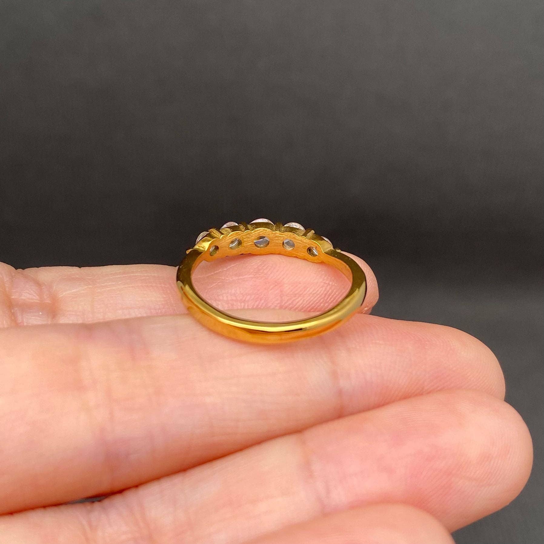 Mio Queena - 5 Zircon Inlaid 18K Gold Plated Stainless Steel Ring - FGS