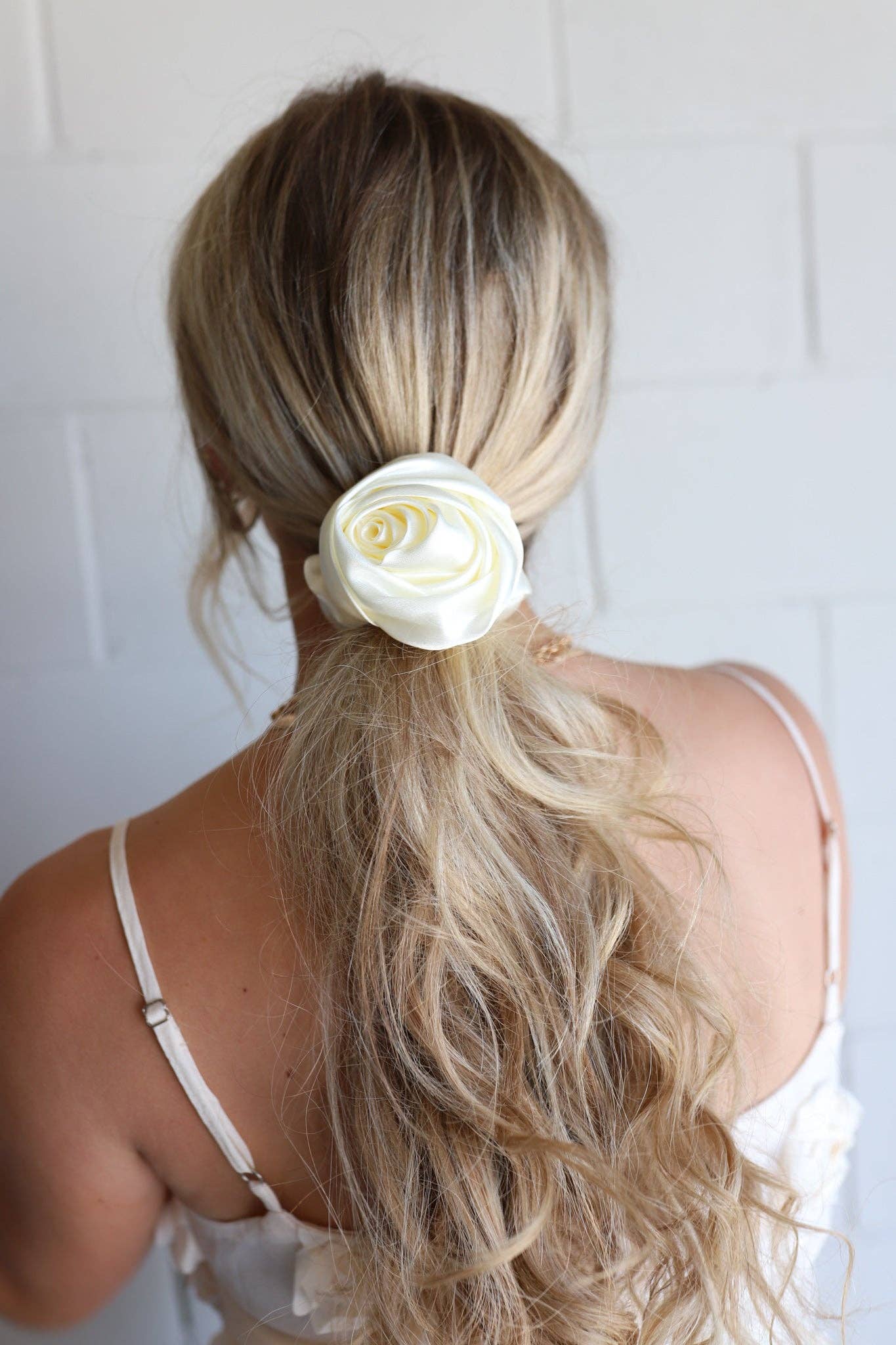 KAXI - ROSETTE SCRUNCHIE